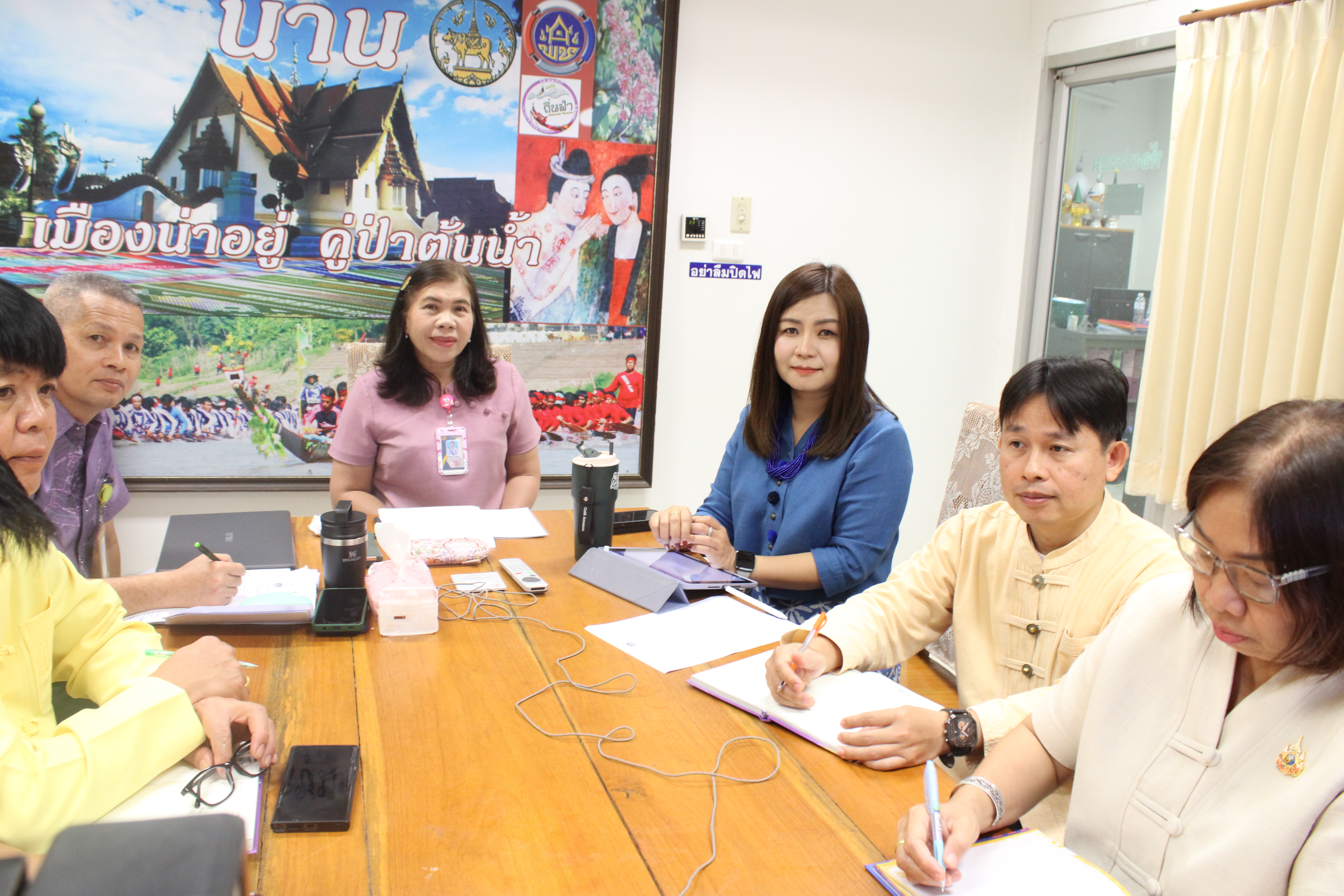 (#) สร้างสรรค์ชุมชน คนพช.น่าน(#) พช.น่าน ร่วมการประชุมกรมการพัฒนาชุมชน ครั้งที่ 11/2567 เคลื่อนงานพช. “ติดตามจริง โปร่งใส ตรวจสอบได้”