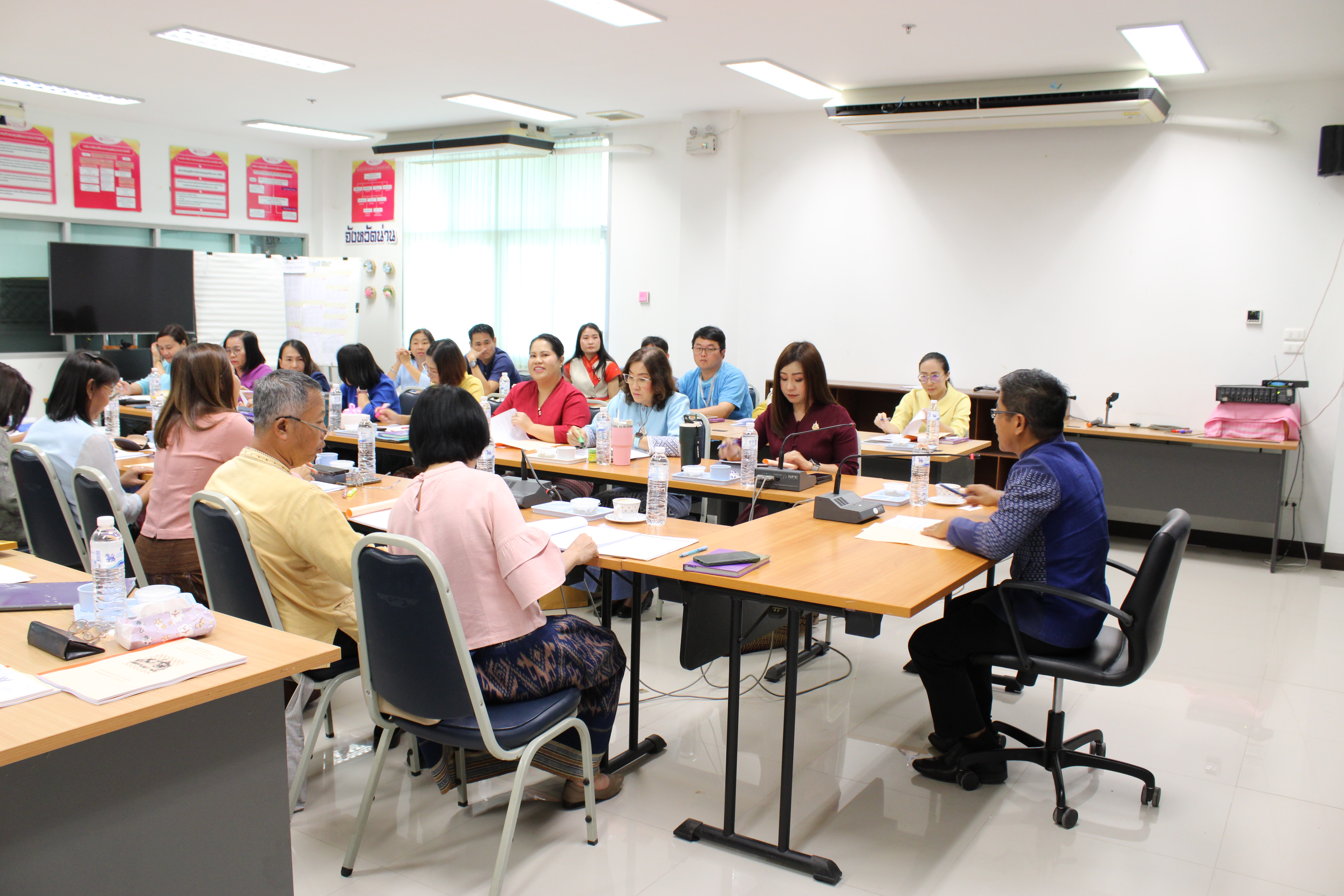 (#)สร้างสรรค์ชุมชน คนพช.น่าน(#) พช.น่าน ประชุมพัฒนาการอำเภอและนักวิชาการพัฒนาชุมชนจังหวัด ครั้งที่ 9/2567