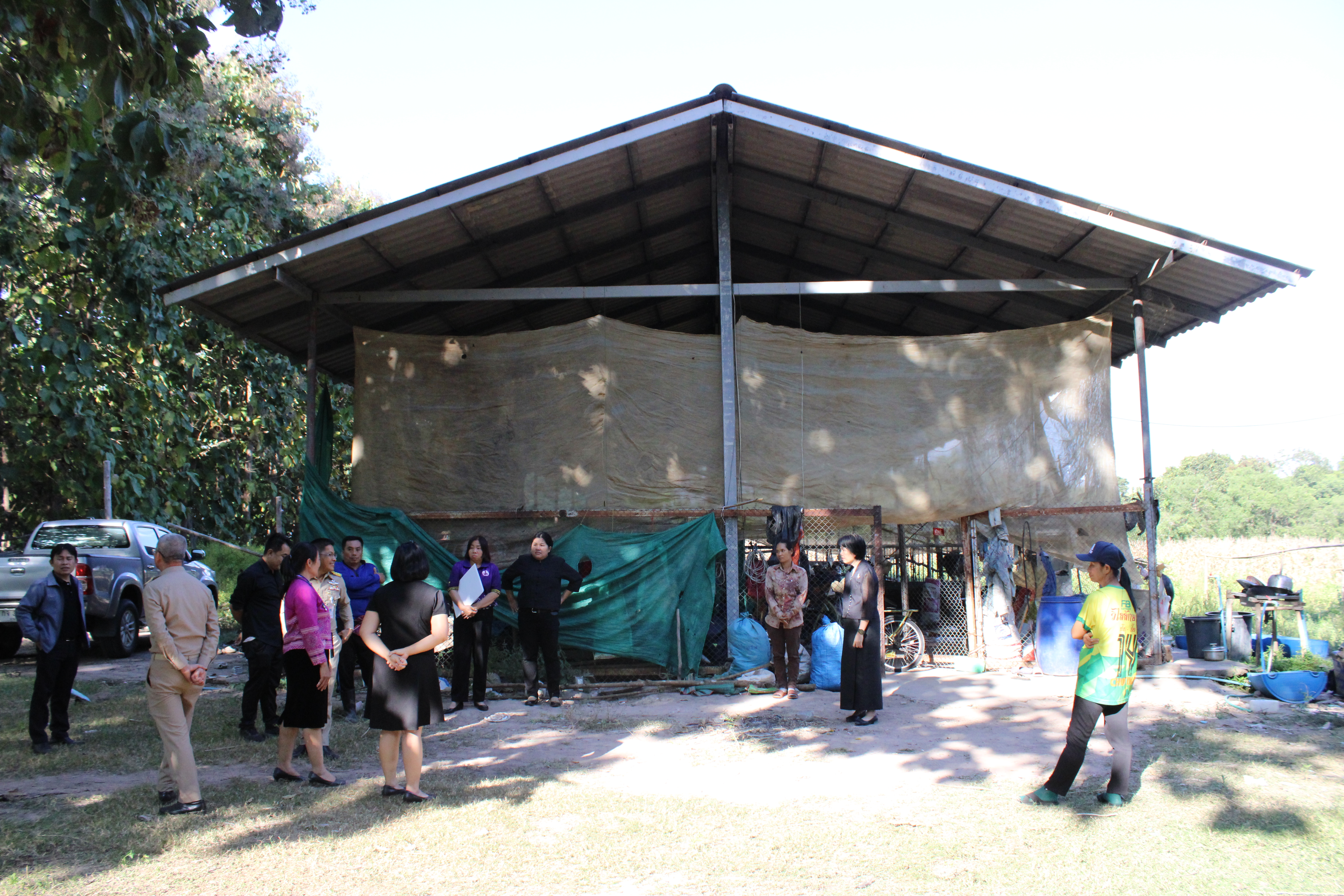 (#) สร้างสรรค์ชุมชน คนพช.น่าน(#) พช.น่าน ช่วยเหลือครัวเรือนยากจน มอบจักรยานช่วยเด็กเดินทางไปโรงเรียน