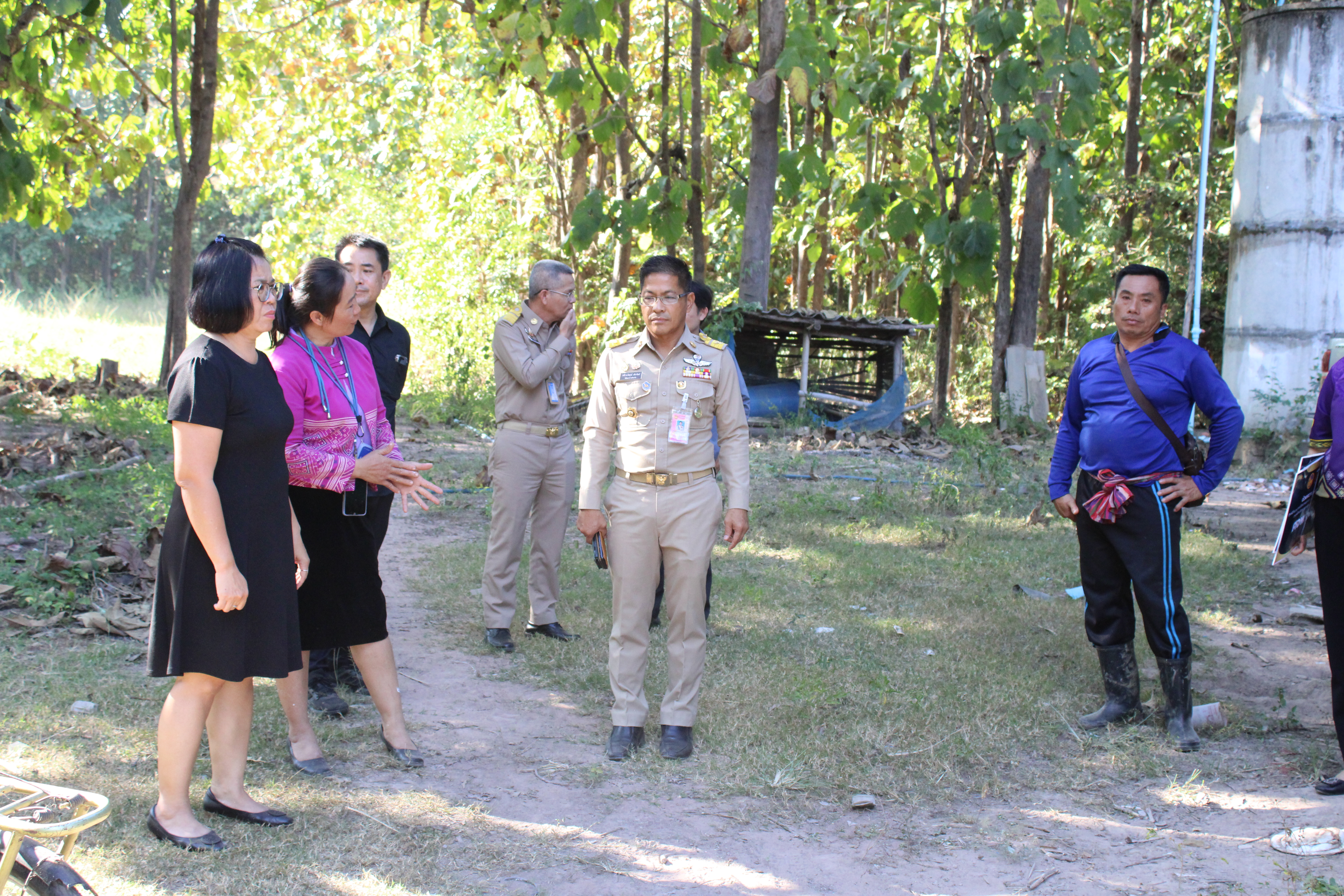 (#) สร้างสรรค์ชุมชน คนพช.น่าน(#) พช.น่าน ช่วยเหลือครัวเรือนยากจน มอบจักรยานช่วยเด็กเดินทางไปโรงเรียน