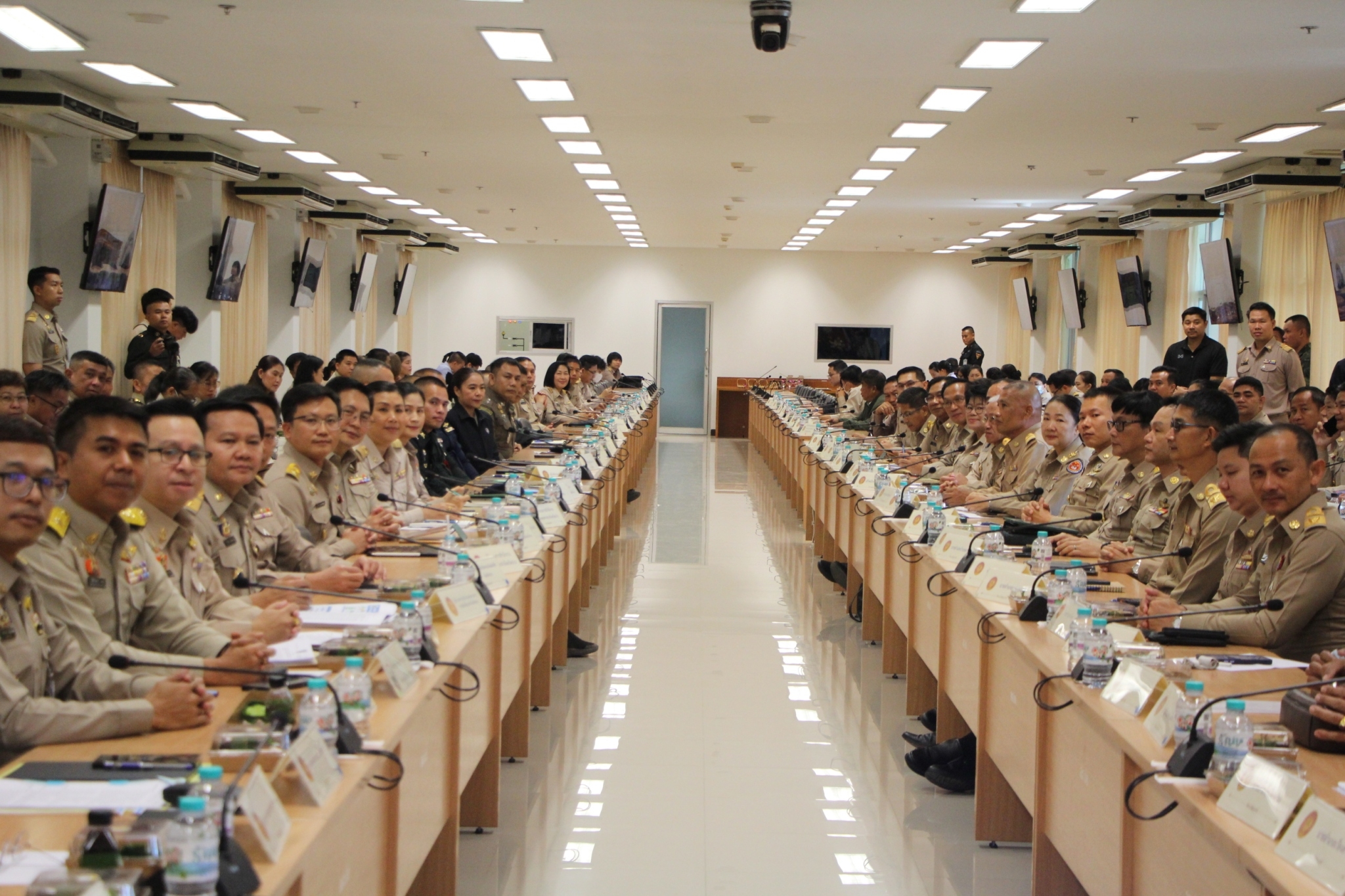 (#) สร้างสรรค์ชุมชน คนพช.น่าน(#) พช.น่าน ร่วมประชุมคณะกรมการจังหวัด และหัวหน้าส่วนราชการจังหวัดน่าน เดือนพฤศจิกายน 2567 เพื่อขับเคลื่อนการพัฒนาจังหวัดน่าน