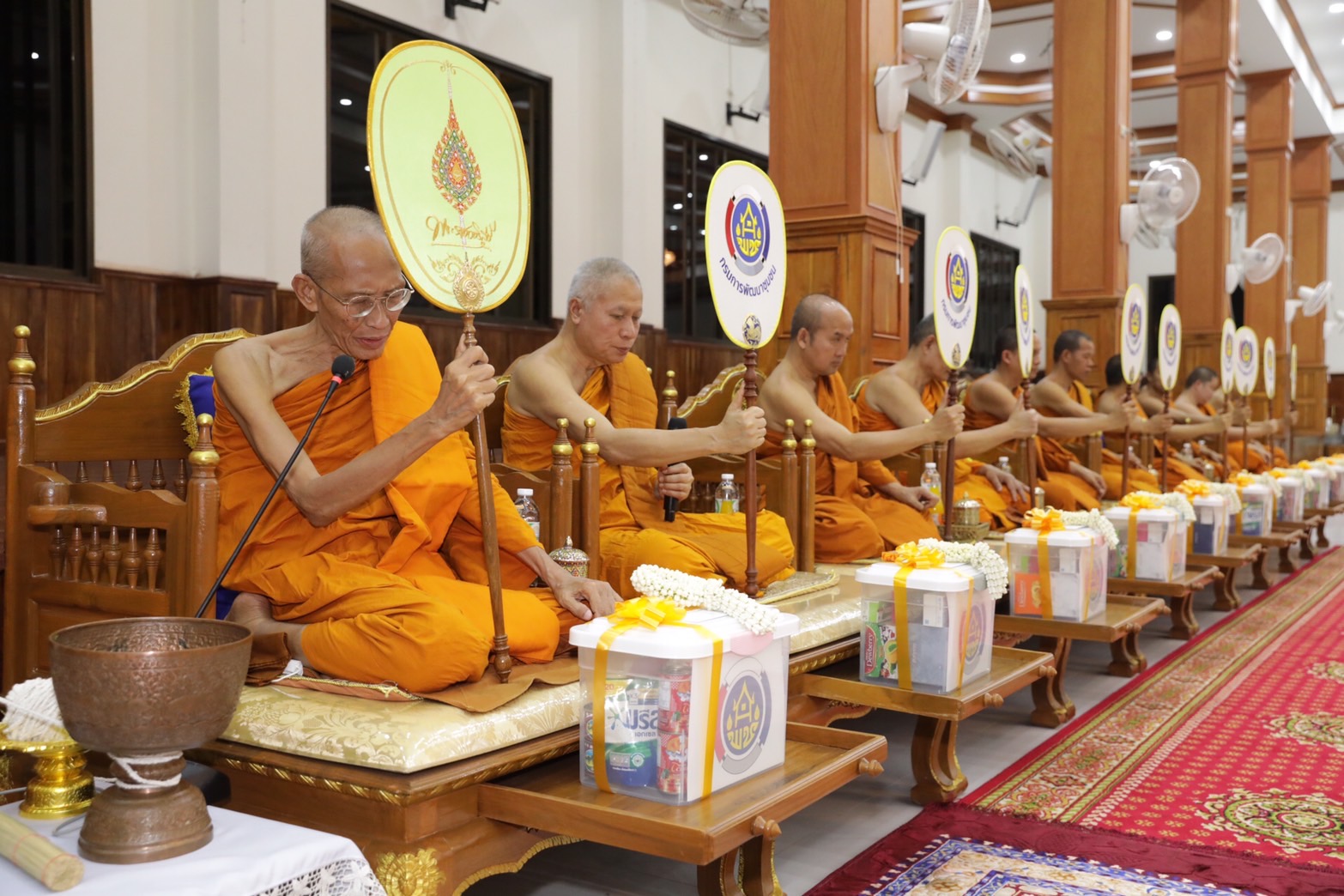 (#)สร้างสรรค์ชุมชน คนพช.น่าน(#) พช.น่าน ร่วมพิธีสมโภชผ้าพระกฐินพระราชทาน โดยกรมการพัฒนาชุมชน ณ วัดศรีสุทธาวาส พระอารามหลวง อ.เมือง จ.เลย