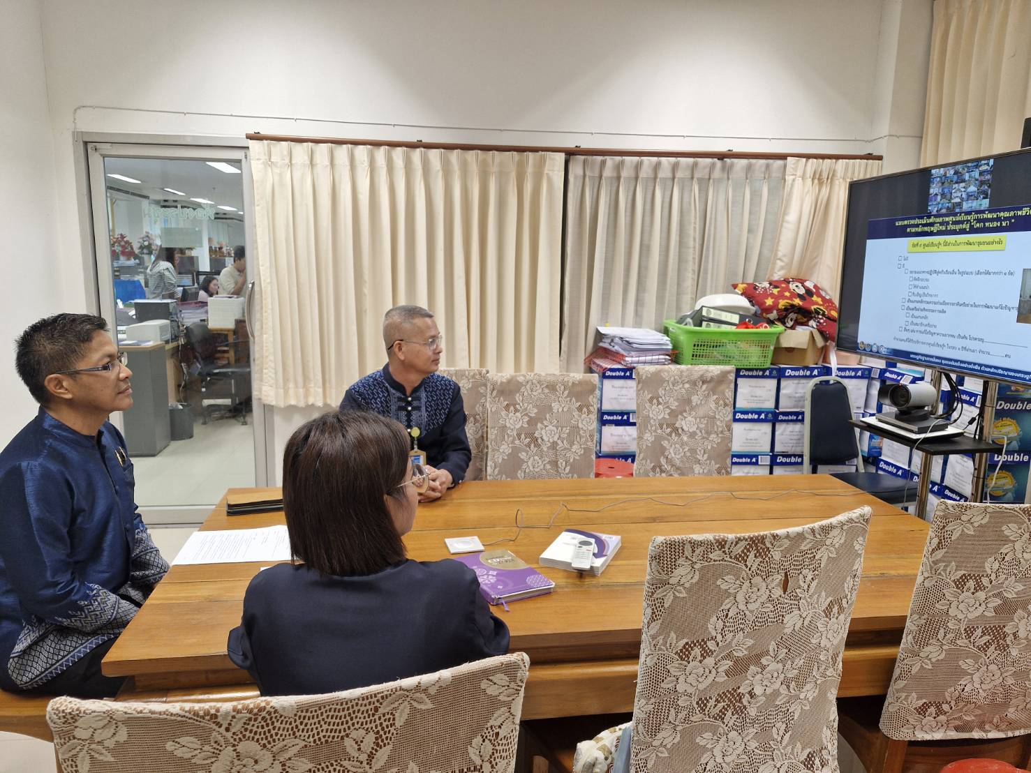 #น่านไม่เนิบ #NAN3FAST พช.น่าน ร่วมประชุมชี้แจงแนวทางการตรวจประเมินศักยภาพศูนย์เรียนรู้การพัฒนาคุณภาพชีวิตตามหลักทฤษฎีใหม่ประยุกต์สู่ “โคก หนอง นา” ผ่านระบบวีดิทัศน์ทางไกล (video conference)