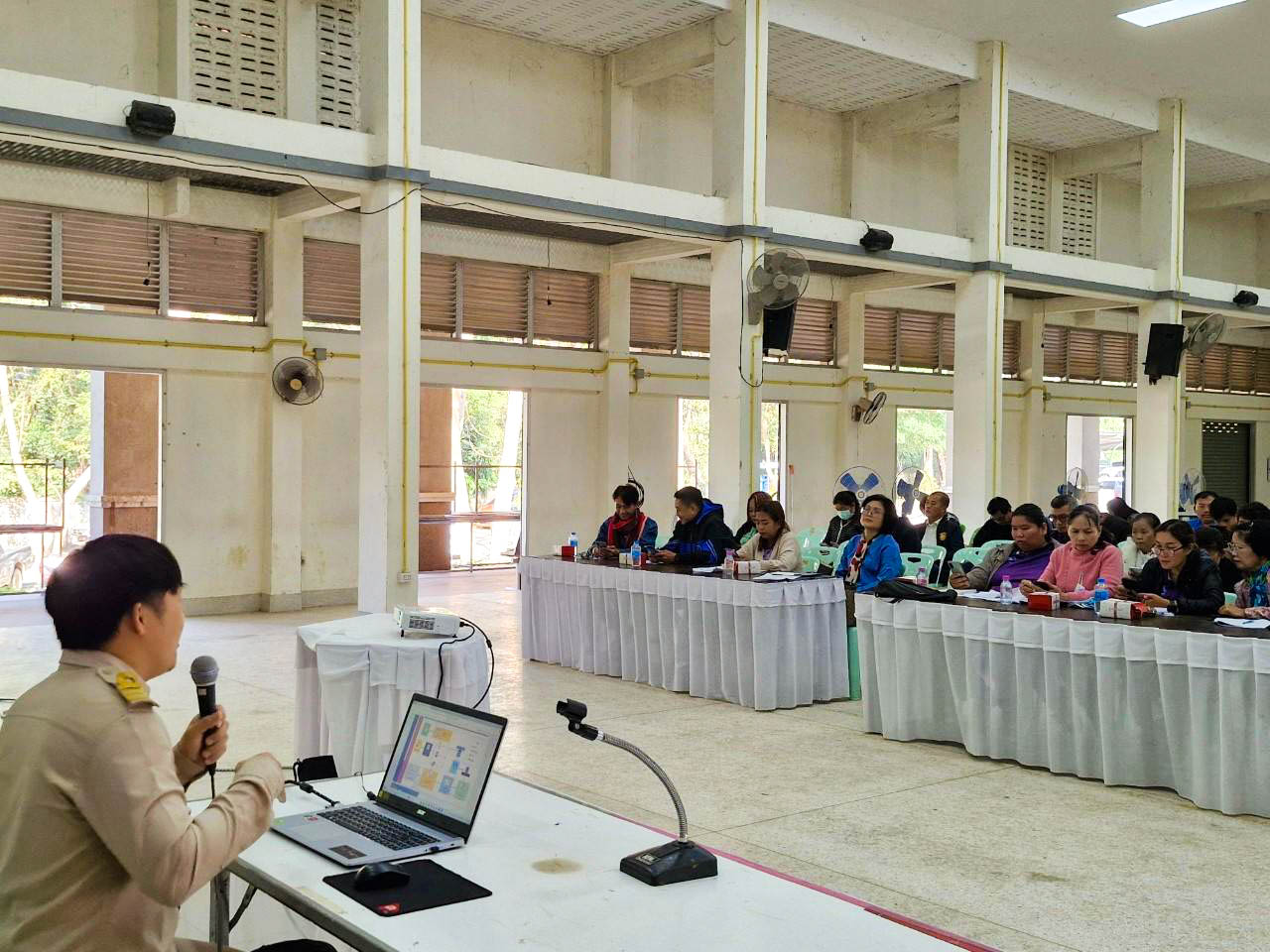 #น่านไม่เนิบ #NAN3FAST พช.น่าน ประชุมเชิงปฏิบัติการผู้จัดเก็บข้อมูล จปฐ. ประจำปี 2568 ด้วยเครื่องมืออิเล็กทรอนิกส์ อำเภอเมืองน่าน