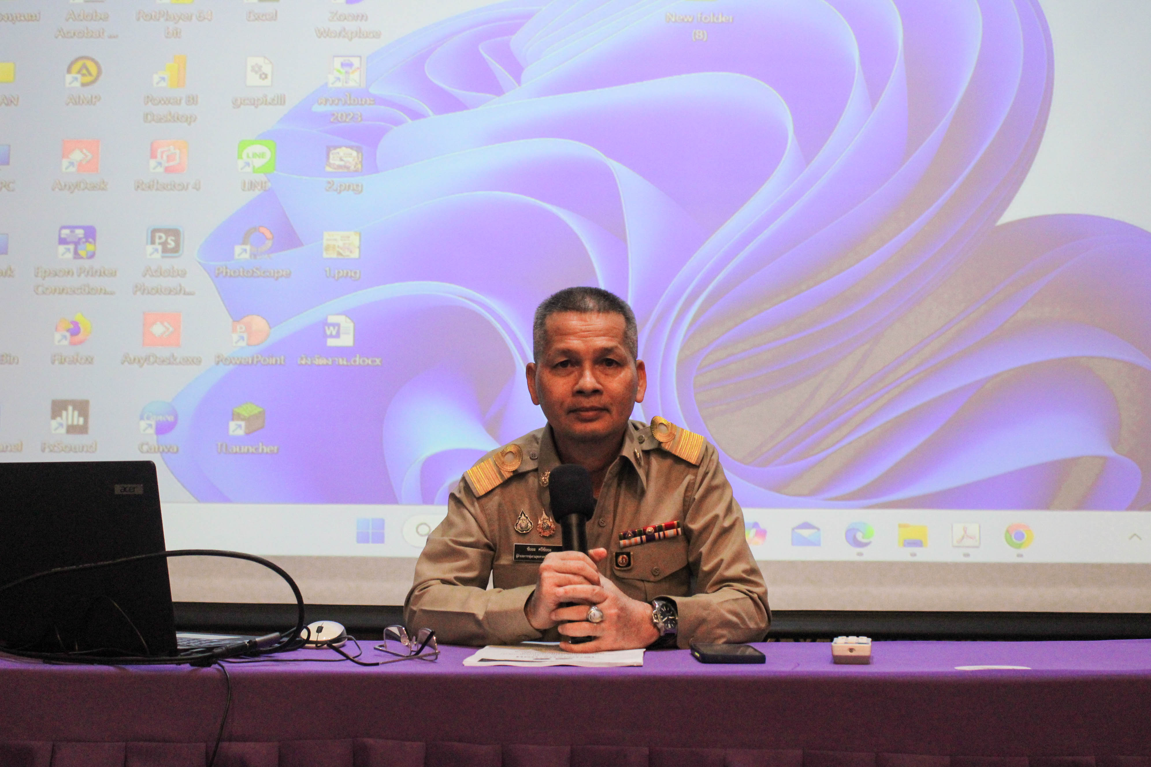 (#)สร้างสรรค์ชุมชน คนพช.น่าน (#) ประชุมชี้แจงแนวทางการขับเคลื่อนการดำเนินกิจกรรมตามแผนการปฏิบัติงานและแผนการใช้จ่ายงบประมาณ ประจำปีงบประมาณ 2568