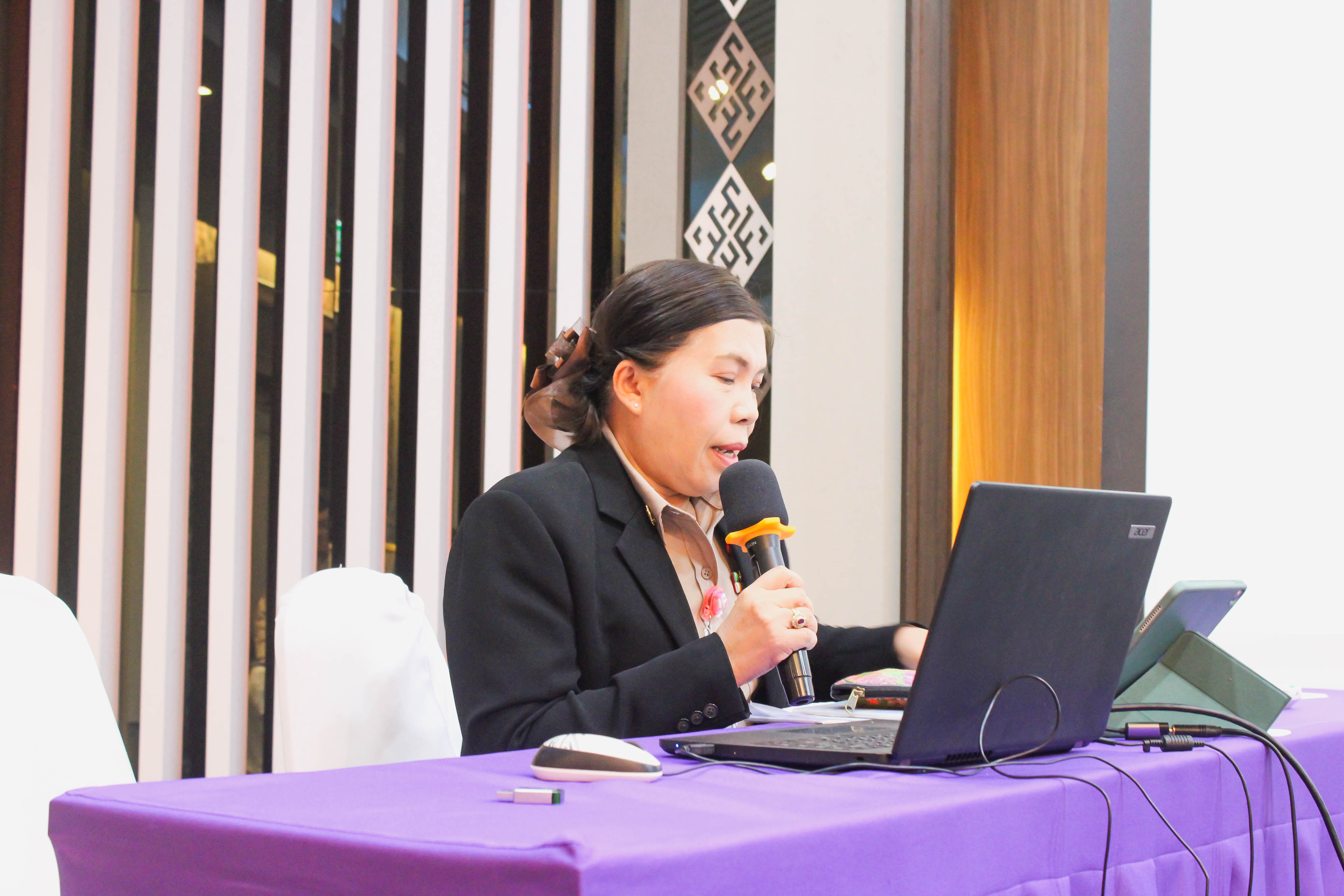 (#)สร้างสรรค์ชุมชน คนพช.น่าน (#) ประชุมชี้แจงแนวทางการขับเคลื่อนการดำเนินกิจกรรมตามแผนการปฏิบัติงานและแผนการใช้จ่ายงบประมาณ ประจำปีงบประมาณ 2568