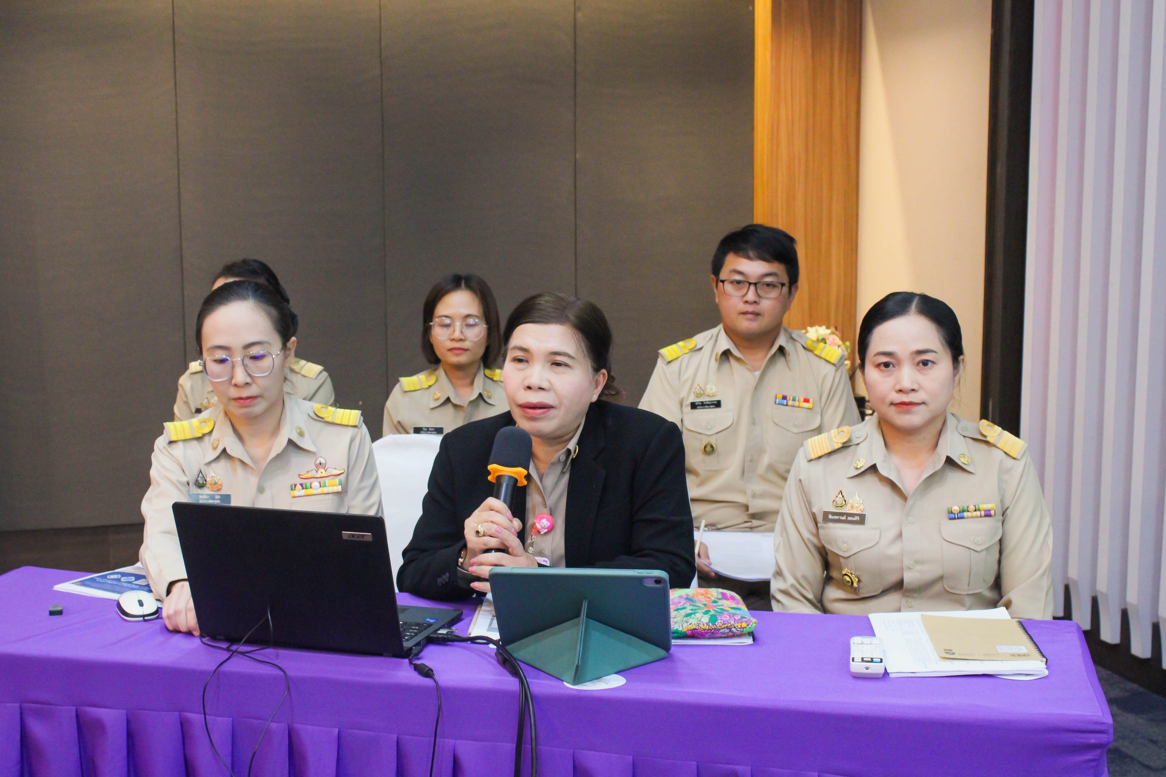 (#)สร้างสรรค์ชุมชน คนพช.น่าน (#) ประชุมชี้แจงแนวทางการขับเคลื่อนการดำเนินกิจกรรมตามแผนการปฏิบัติงานและแผนการใช้จ่ายงบประมาณ ประจำปีงบประมาณ 2568