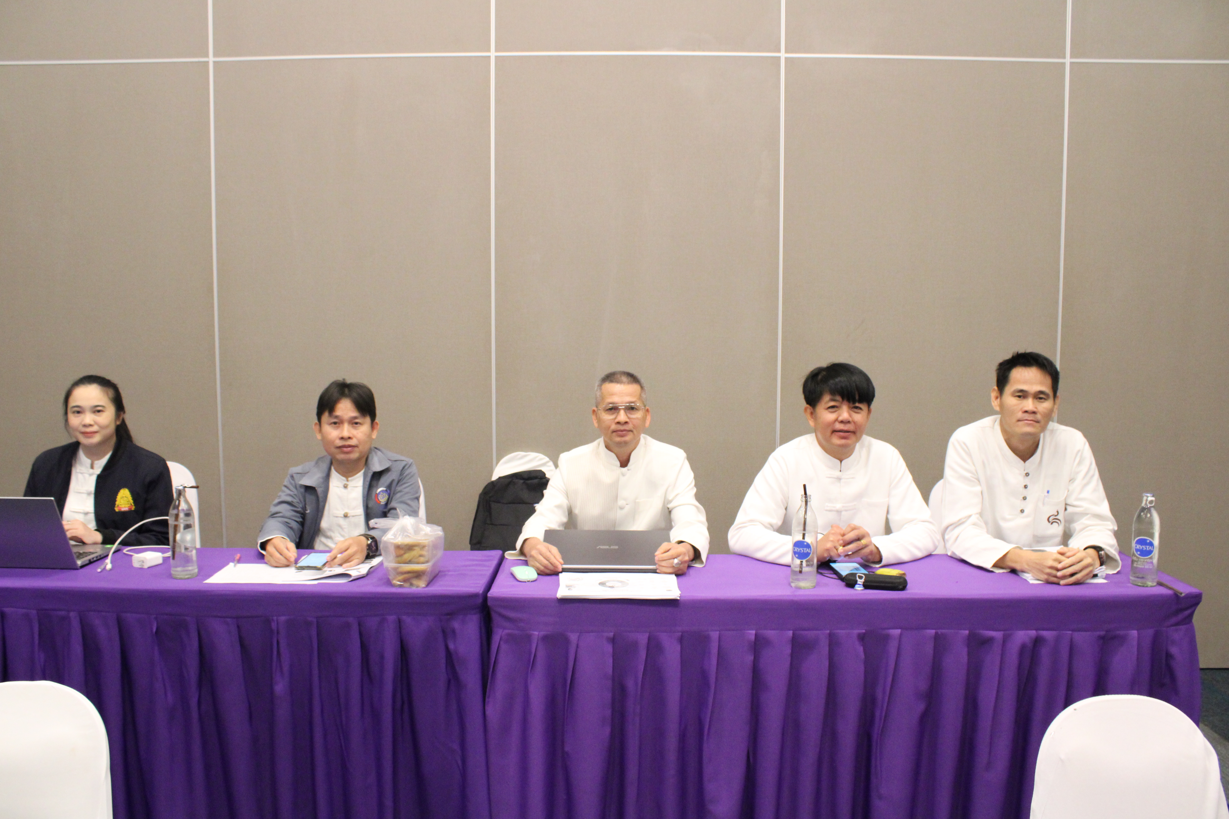 (#)สร้างสรรค์ชุมชน คนพช.น่าน (#) ประชุมชี้แจงแนวทางการขับเคลื่อนการดำเนินกิจกรรมตามแผนการปฏิบัติงานและแผนการใช้จ่ายงบประมาณ ประจำปีงบประมาณ 2568 (วันที่ 2)