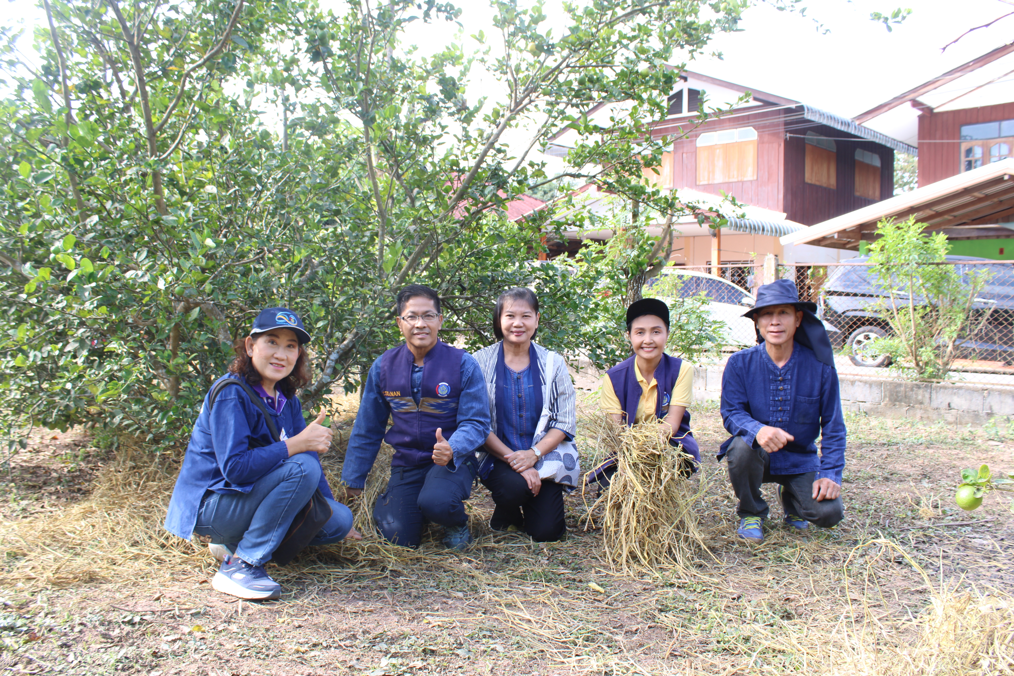 #น่านไม่เนิบ #NAN3FAST พช.น่าน จัดกิจกรรมเอามื้อสามัคคี ตามโครงการโคก หนอง นาวิถีน่าน พอเพียงสู่ความยั่งยืน ครั้งที่ 2/2568 อำเภอสันติสุข