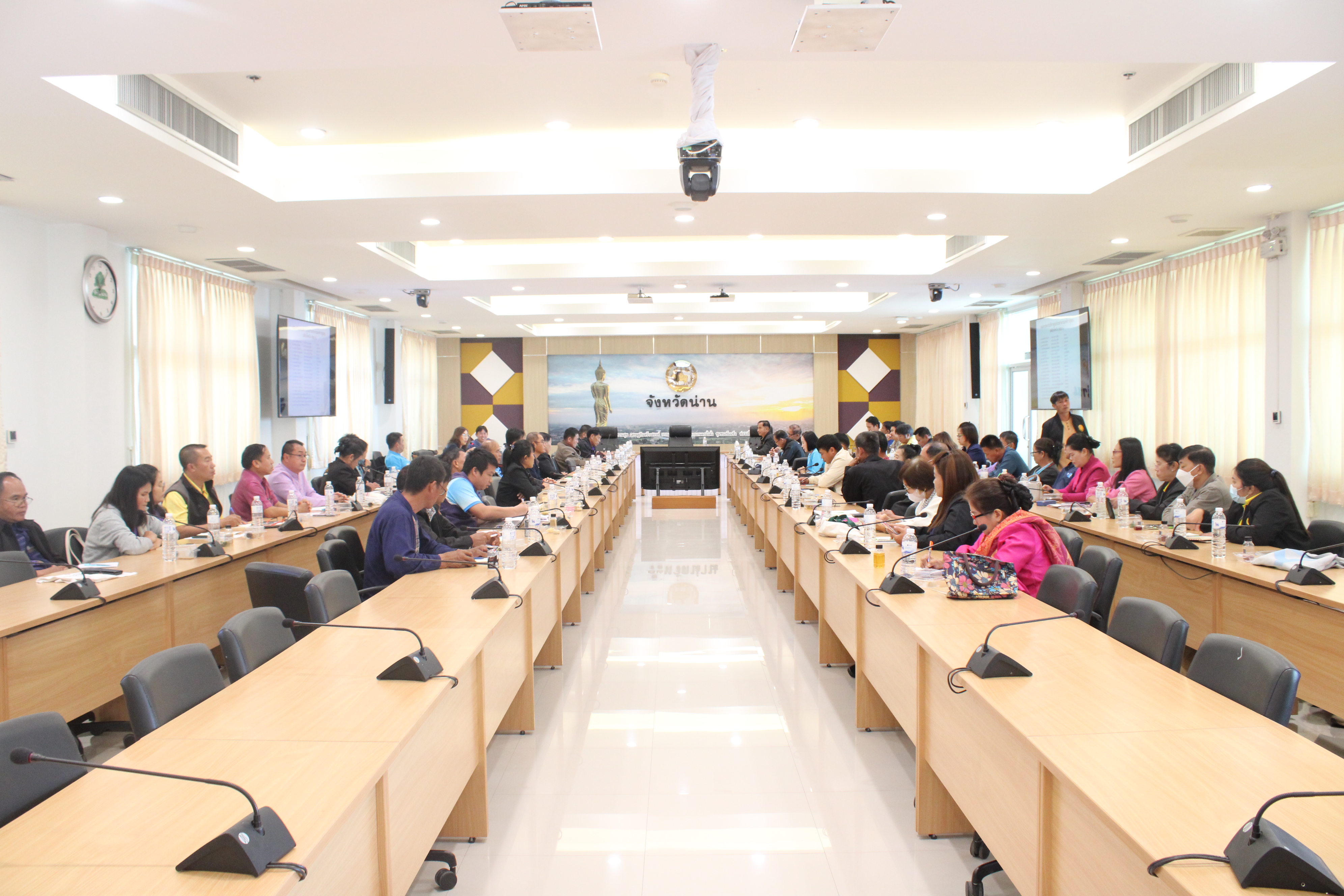 #น่านไม่เนิบ #NAN3FAST พช.น่าน โครงการประชุมเชิงปฏิบัติการเสริมสร้างทักษะคณะกรรมการบริหารศูนย์ประสานงานองค์การชุมชนระดับอำเภอ (ศอช.อ.)