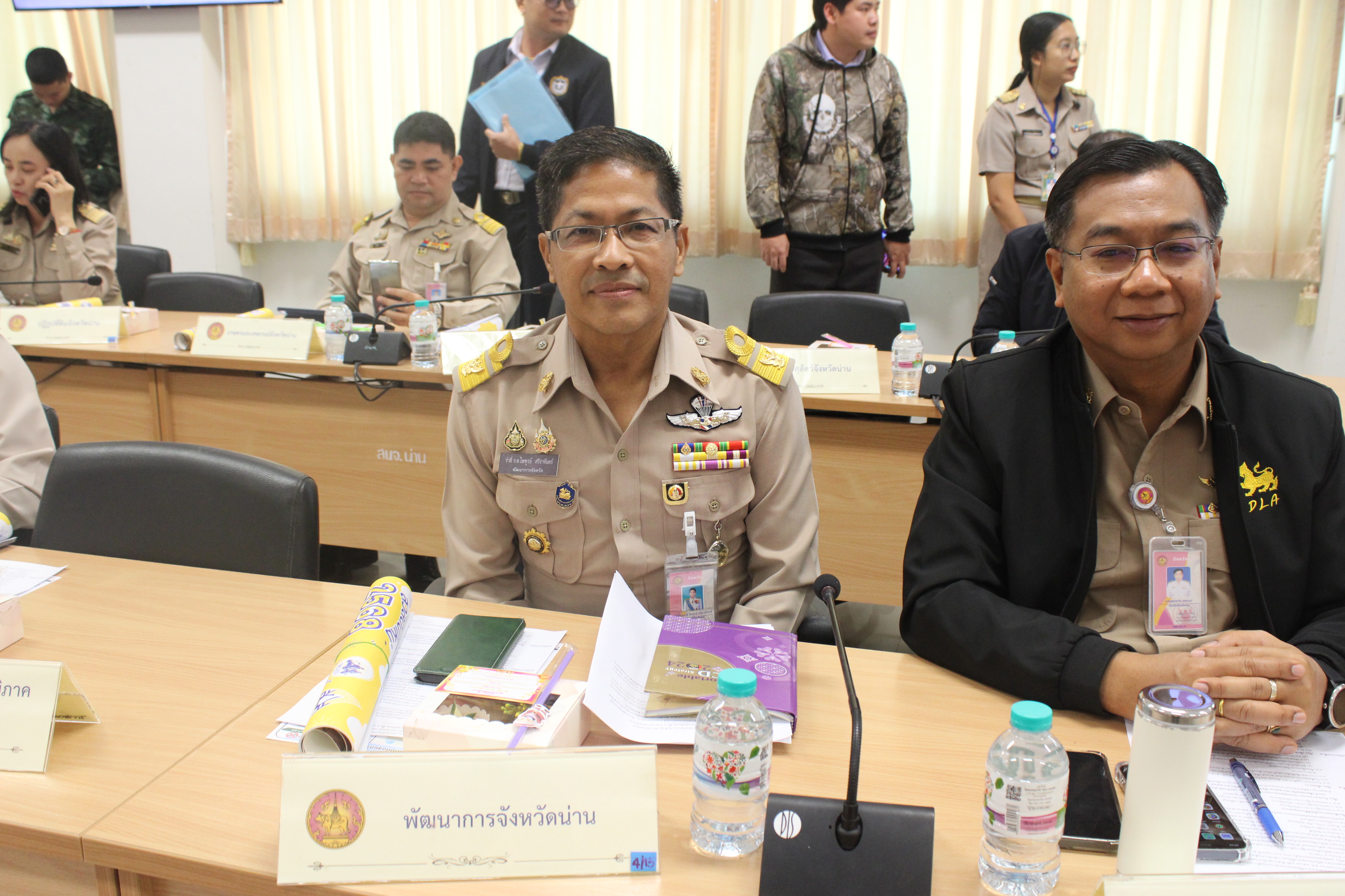 #น่านไม่เนิบ #NAN3FAST “ผู้ว่าฯ น่าน มอบใบประกาศเกียรติคุณผู้ผ่านเข้ารอบประกวดผ้าลายพระราชทาน พร้อมเร่งขับเคลื่อนภารกิจสำคัญของจังหวัด”