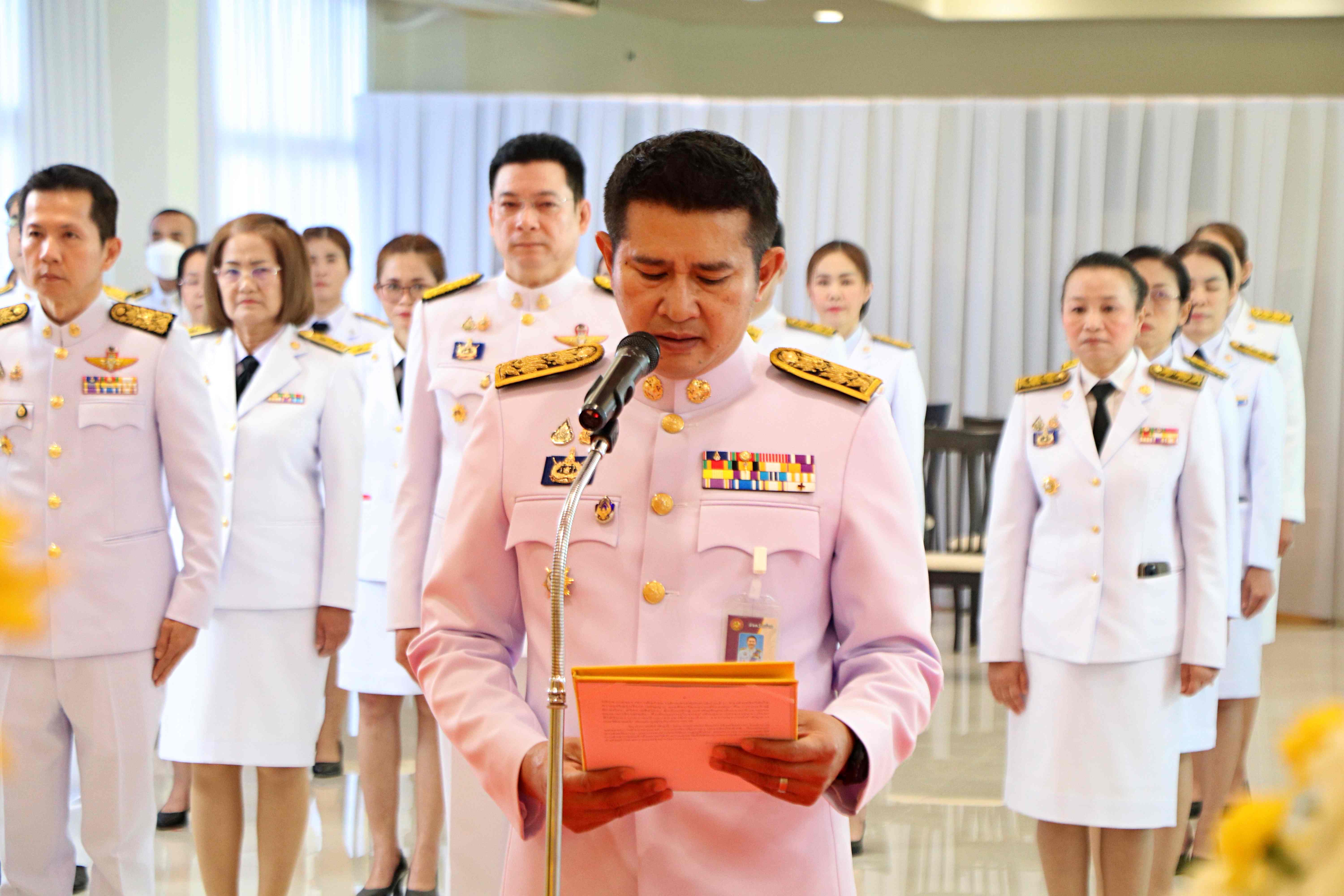 #น่านไม่เนิบ #NAN3FAST พช.น่าน ร่วมพิธีวางพานพุ่มดอกไม้ถวายราชสักการะ เนื่องในวันพ่อขุนรามคำแหงมหาราช ประจำปี 2568 เพื่อรำลึกถึงพระมหากรุณาธิคุณของพระมหากษัตริย์ผู้ทรงเป็นปูชนียบุคคลสำคัญ