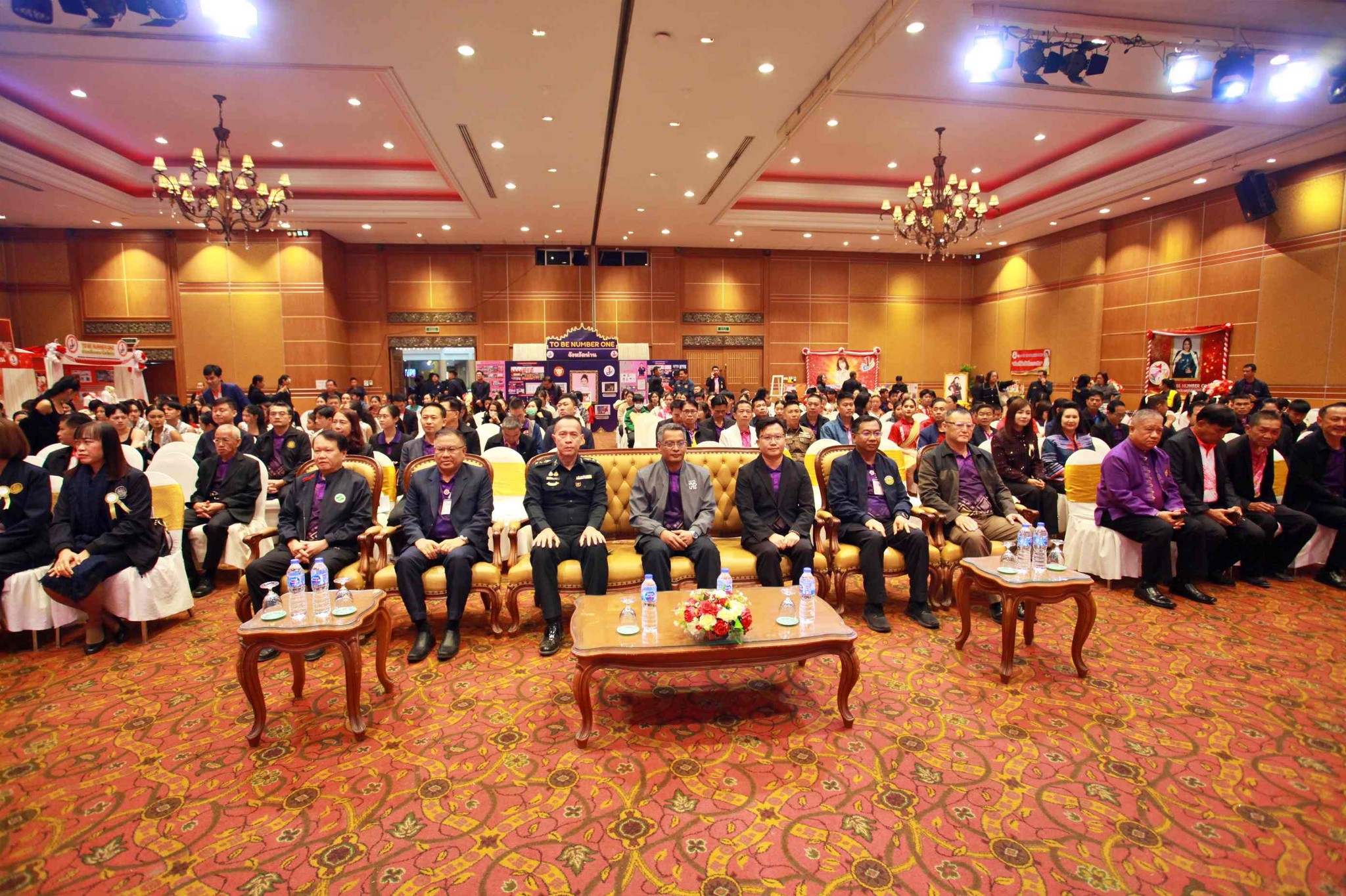 #น่านไม่เนิบ #NAN3FAST พช.น่าน ร่วมกิจกรรมนำเสนอผลการดำเนินงานอำเภอและชมรม TO BE NUMBER ONE ประจำปี 2568 คัดเลือกตัวแทนแต่ละประเภท สู่การประกวดระดับภาคเหนือ