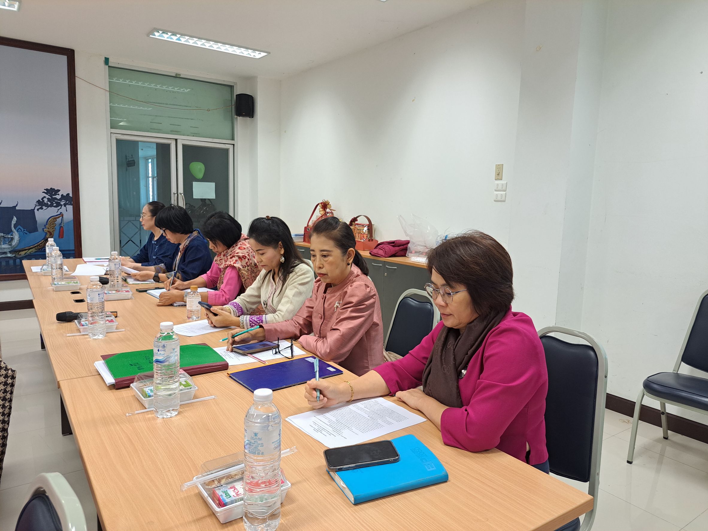 #น่านไม่เนิบ #NAN3FAST พัฒนาชุมชนน่าน ประชุมคณะกรรมการพัฒนาสตรีจังหวัด วางแผนขับเคลื่อนงานองค์กรสตรีปี 2568