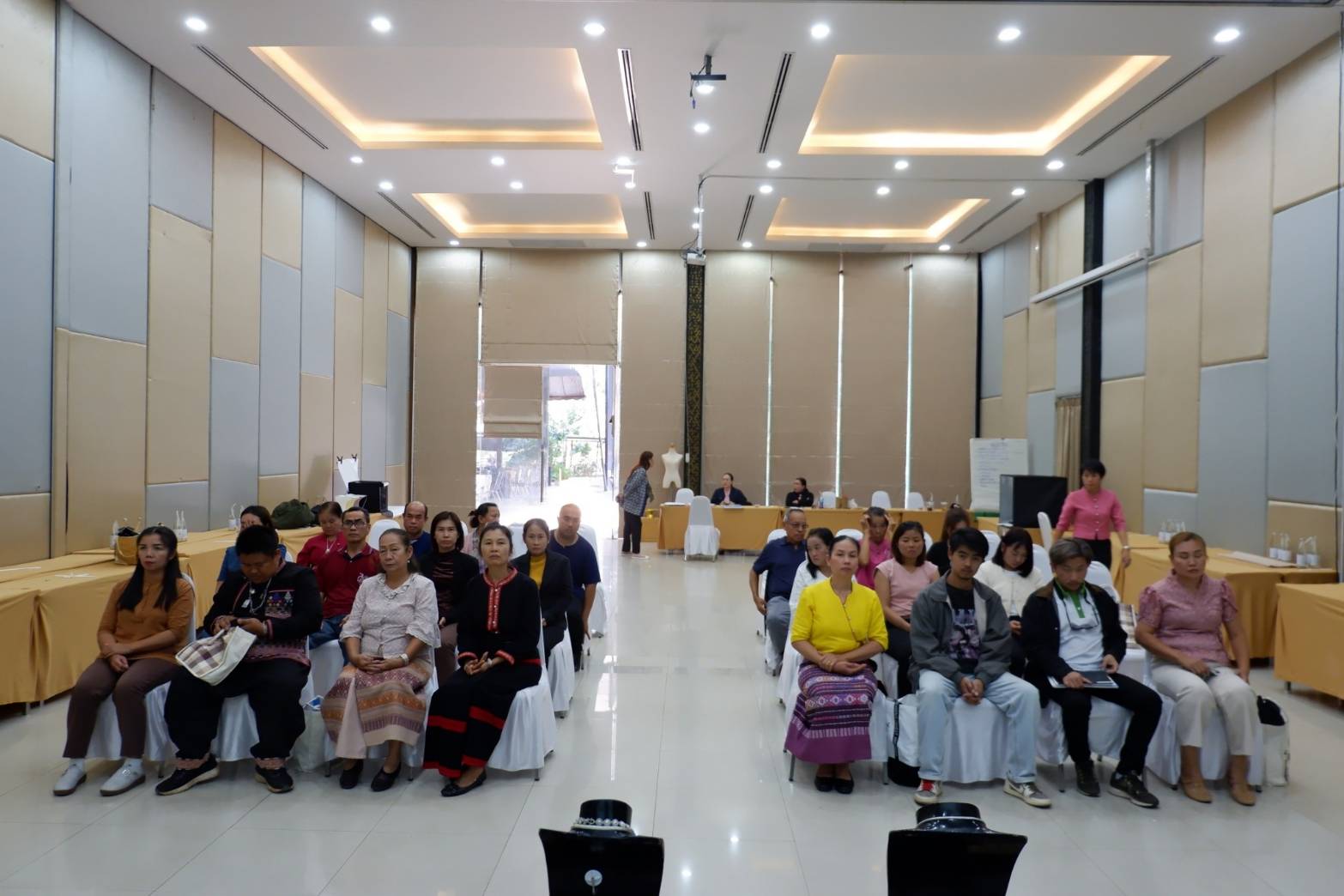 #น่านไม่เนิบ #NAN3FAST พช.น่าน จัดอบรมพัฒนาศักยภาพผู้ประกอบการ OTOP สู่ยุค 4.0 มุ่งเน้นการตลาดออนไลน์ (วันที่ 2)