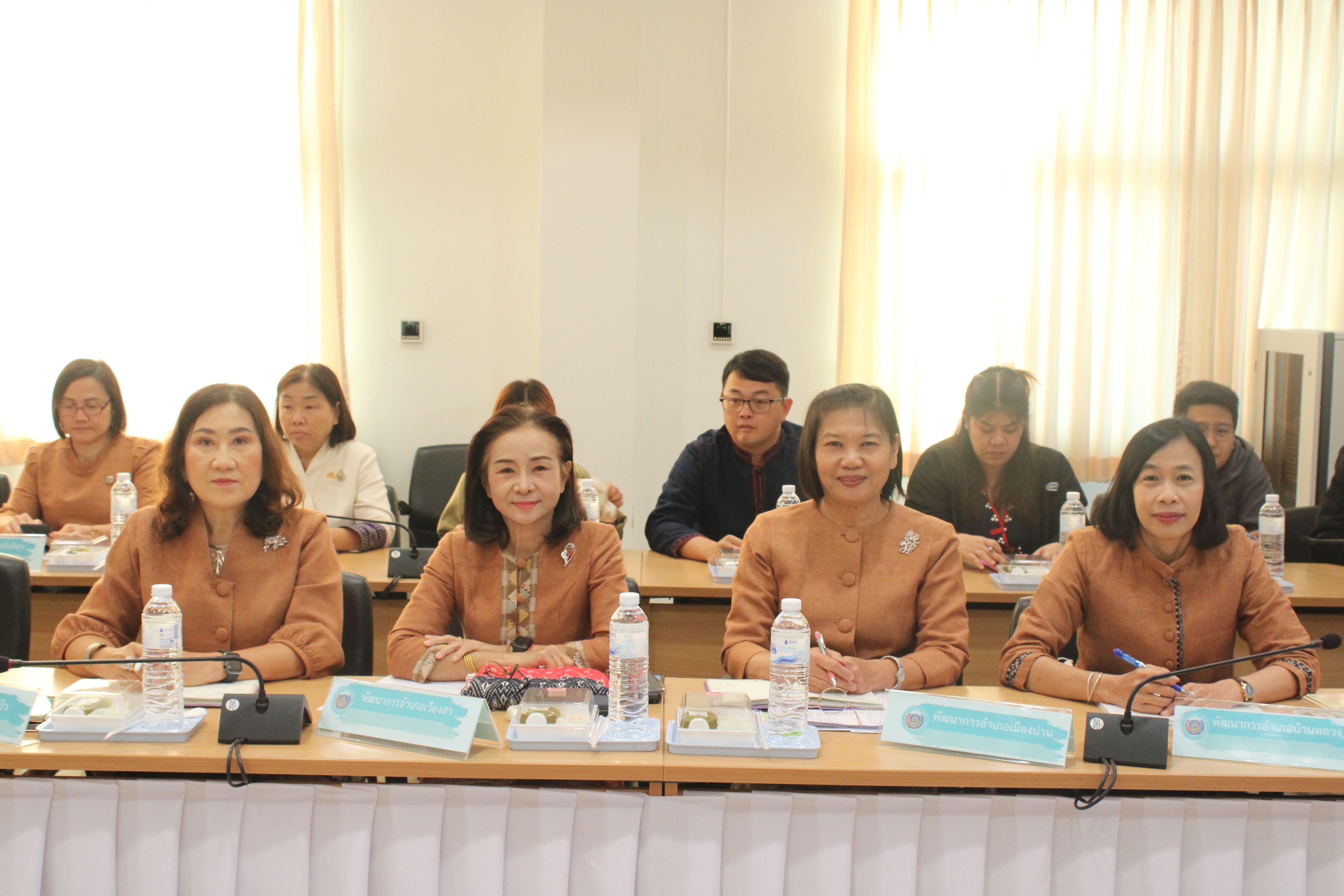 #น่านไม่เนิบ #NAN3FAST ผู้ตรวจราชการกรมฯ ลงพื้นที่น่าน ตรวจติดตาม สนับสนุนการปฏิบัติราชการตามนโยบายของรัฐบาล ภารกิจเร่งด่วนของกระทรวงมหาดไทย ยุทธศาสตร์กรมการพัฒนาชุมชน พร้อมมอบแนวทางขับเคลื่อนงานฯ