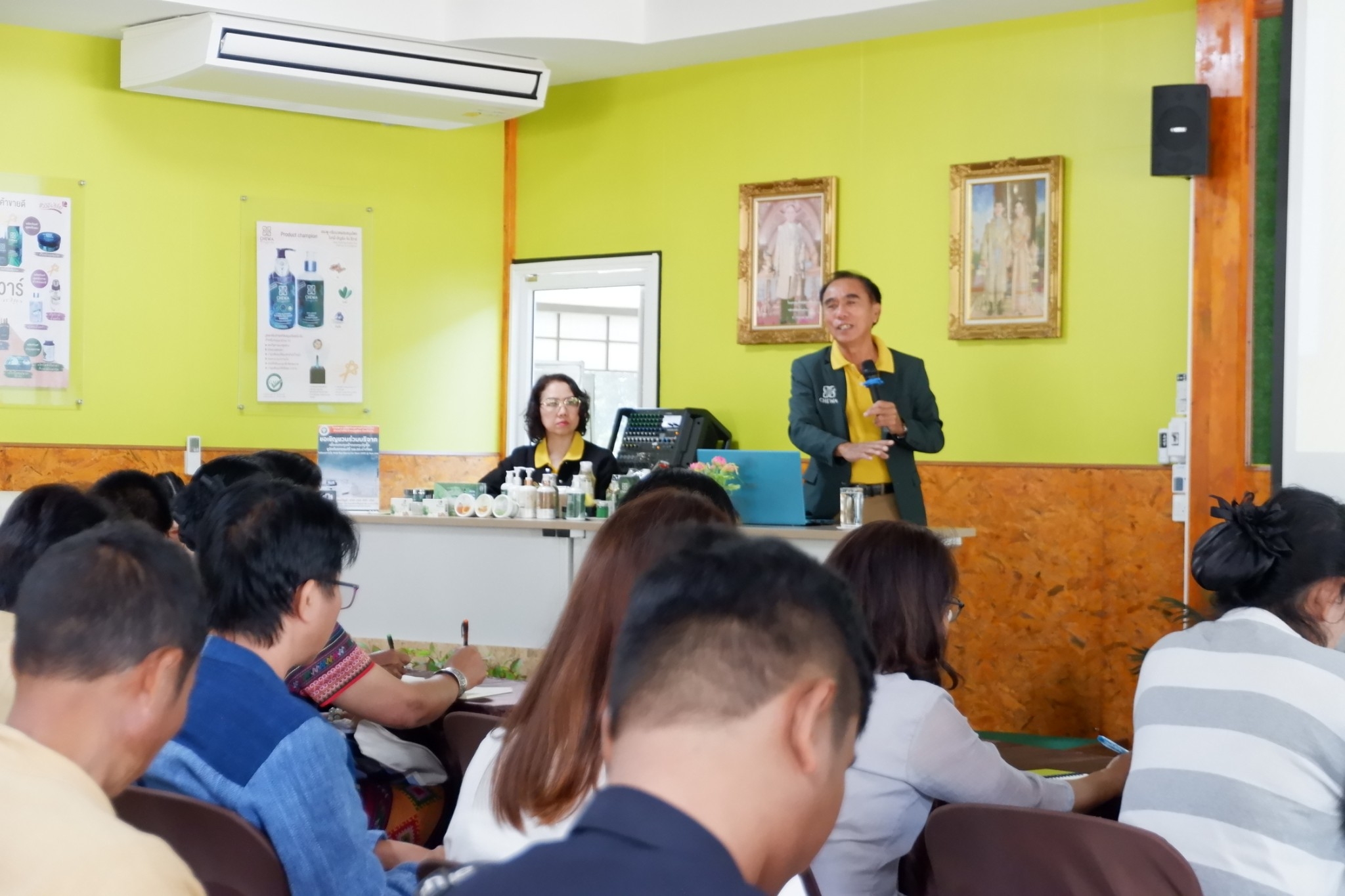 #น่านไม่เนิบ #NAN3FAST พช.น่าน พัฒนาศักยภาพ เสริมสร้างความเข้มแข็ง เครือข่ายกลุ่มอาชีพ และผู้ผลิต ผู้ประกอบการ OTOP จังหวัดน่าน