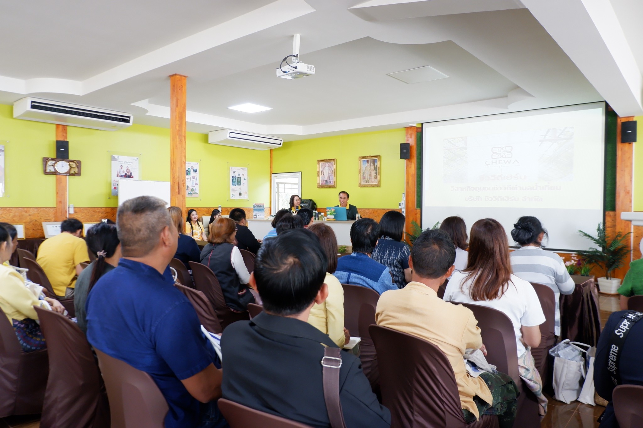 #น่านไม่เนิบ #NAN3FAST พช.น่าน พัฒนาศักยภาพ เสริมสร้างความเข้มแข็ง เครือข่ายกลุ่มอาชีพ และผู้ผลิต ผู้ประกอบการ OTOP จังหวัดน่าน