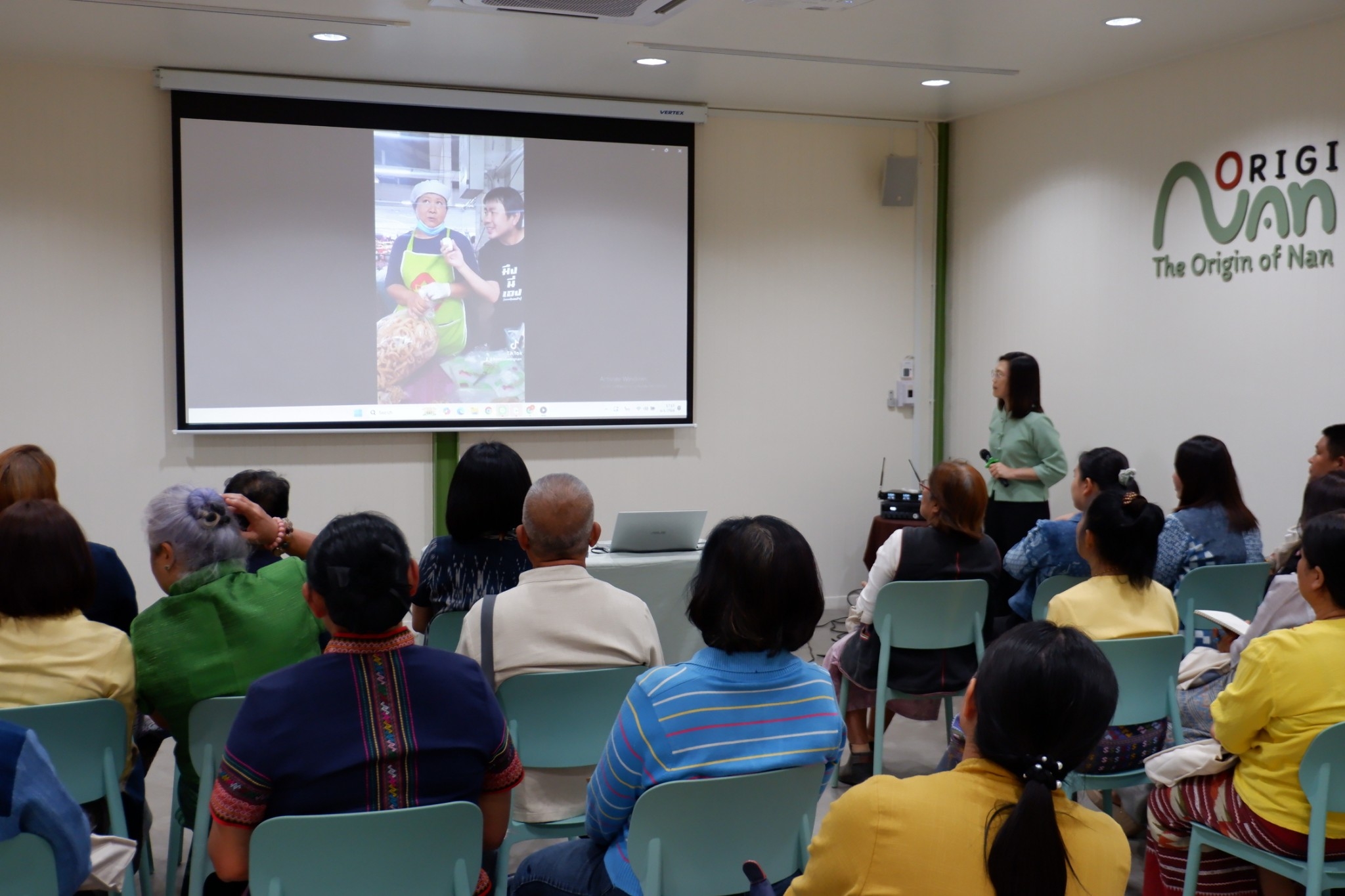 #น่านไม่เนิบ #NAN3FAST พช.น่าน พัฒนาศักยภาพ เสริมสร้างความเข้มแข็ง เครือข่ายกลุ่มอาชีพ และผู้ผลิต ผู้ประกอบการ OTOP จังหวัดน่าน