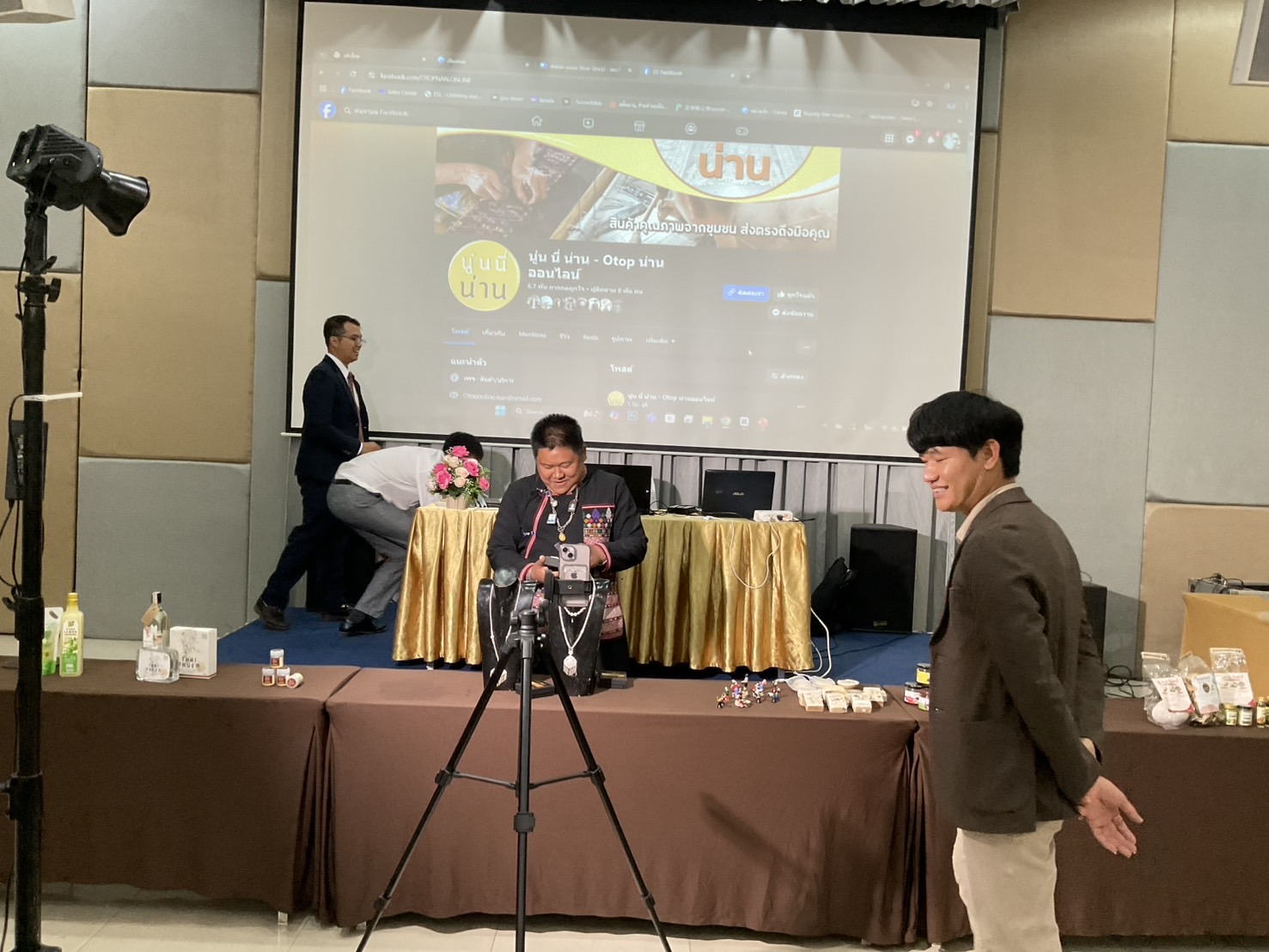 #น่านไม่เนิบ #NAN3FAST พช.น่าน จัดอบรมพัฒนาศักยภาพผู้ประกอบการ OTOP สู่ยุค 4.0 มุ่งเน้นการตลาดออนไลน์ (วันที่ 2)