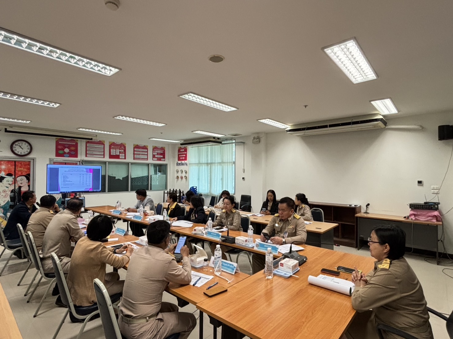 #น่านไม่เนิบ #NAN3FAST “น่านประชุมขับเคลื่อนกองทุนพัฒนาบทบาทสตรี ครั้งที่ 1/2568 เร่งพิจารณาโครงการเงินกู้กว่า 3 ล้านบาท”