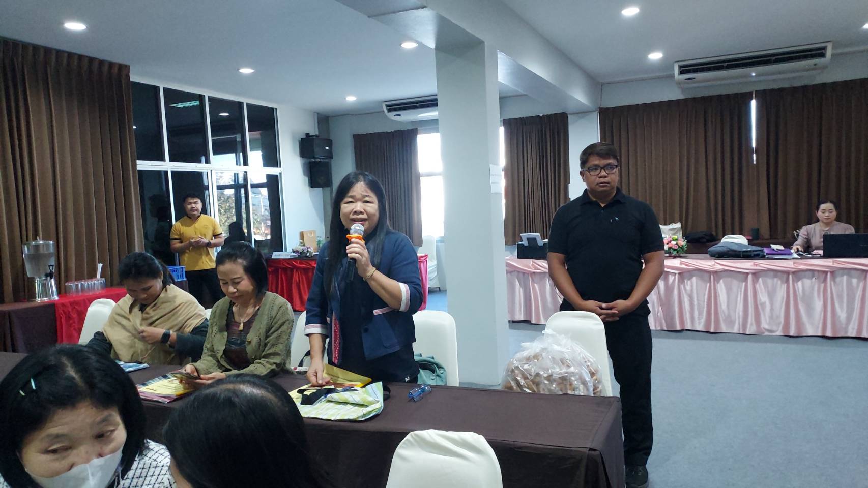 #น่านไม่เนิบ #NAN3FAST พัฒนาชุมชนน่านจัดประชุมเชิงปฏิบัติการยกระดับผลิตภัณฑ์ OTOP กลุ่ม Quadrant D สู่มาตรฐานคุณภาพ