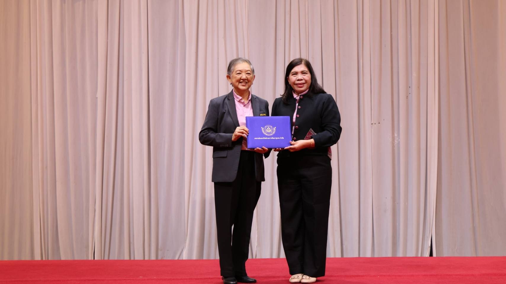 #น่านไม่เนิบ #NAN3FAST พัฒนาชุมชนน่านร่วมประชุมใหญ่สามัญประจำปี 2568 สอ.พช. คว้า 2 รางวัลเกียรติยศ