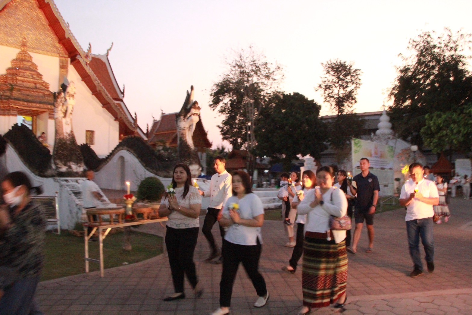 #น่านไม่เนิบ #NAN3FAST พัฒนาชุมชนจังหวัดน่าน ร่วมพิธีเวียนเทียนวันมาฆบูชา สืบสานพุทธศาสนา