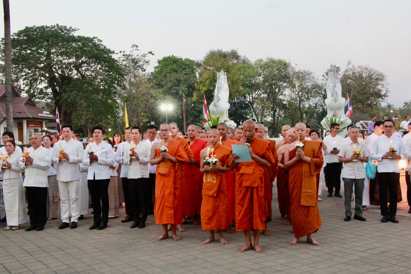 #น่านไม่เนิบ #NAN3FAST พัฒนาชุมชนจังหวัดน่าน ร่วมพิธีเวียนเทียนวันมาฆบูชา สืบสานพุทธศาสนา