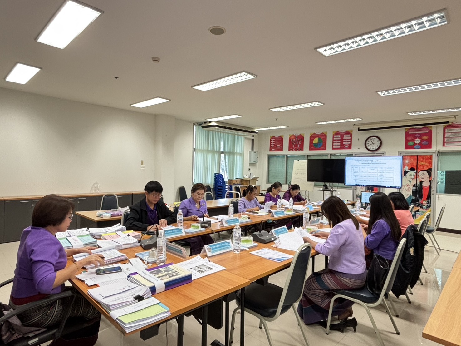 #น่านไม่เนิบ #NAN3FAST พช.น่าน จัดประชุมคณะทำงานขับเคลื่อนกองทุนพัฒนาบทบาทสตรีจังหวัดน่าน ครั้งที่ 2/2568