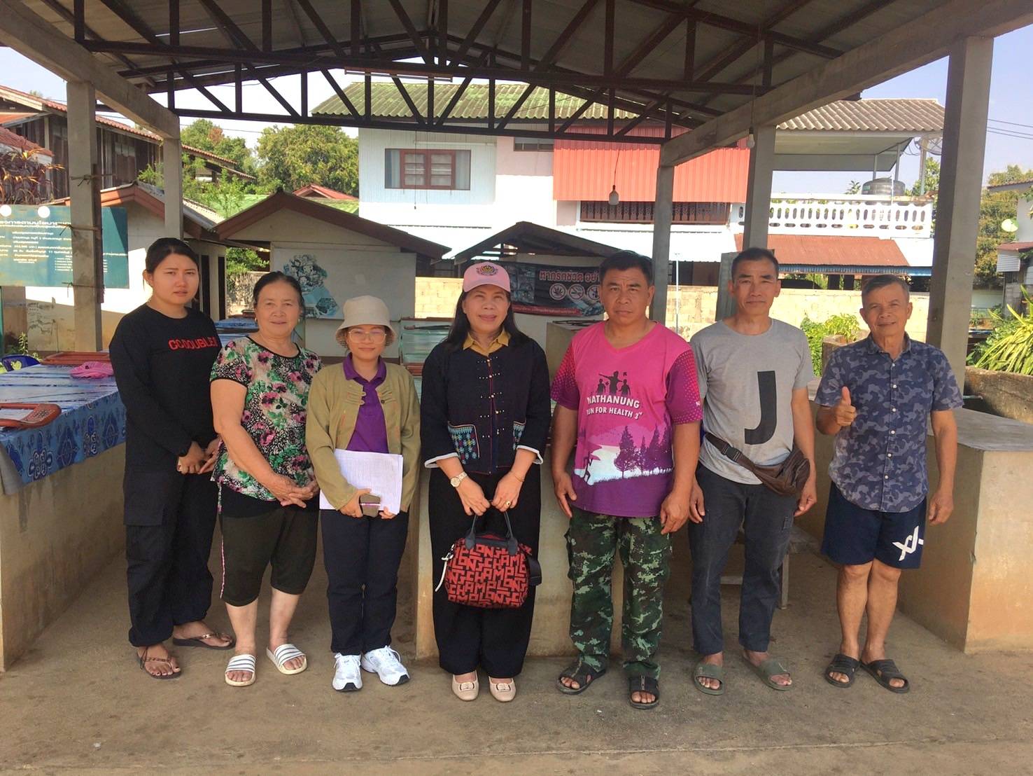 #น่านไม่เนิบ#NAN3FAST พช.น่าน ลงพื้นที่ติดตามโครงการตลาดนัดคนไทยยิ้มได้ ปี 2568 พัฒนาศักยภาพตลาด เชื่อมโยงการท่องเที่ยว เพิ่มช่องทางจำหน่ายสินค้าสัมมาชีพ ผลผลิตทางการเกษตร และผลิตภัณฑ์ OTOP