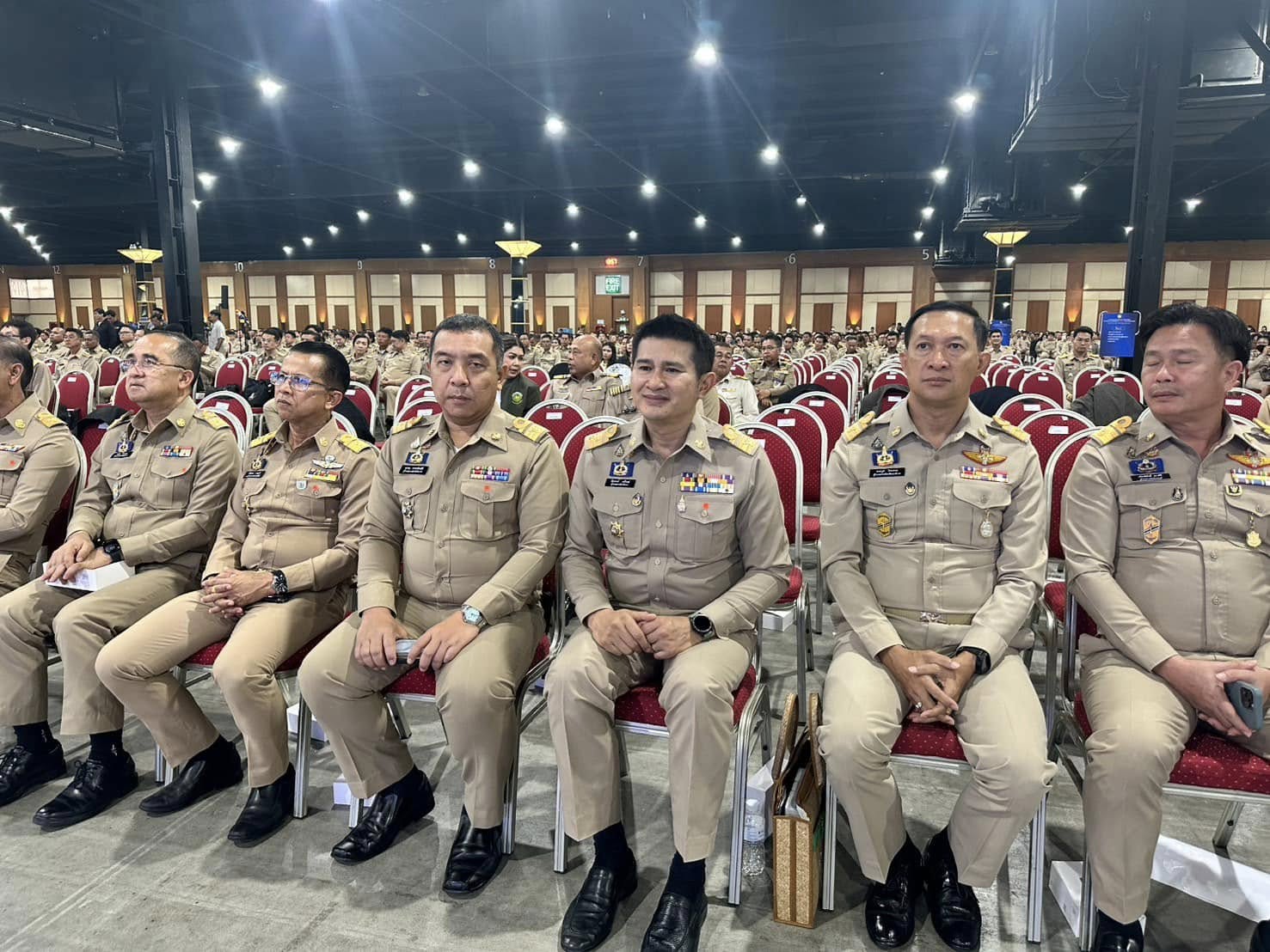 #น่านไม่เนิบ #NAN3FAST ผู้ว่าราชการจังหวัดน่าน นำทีมผู้บริหารจังหวัดน่าน เข้าร่วมประชุมมอบนโยบายการขับเคลื่อน​และแก้ไขปัญหายาเสพติด​ กระทรวงมหาดไทย