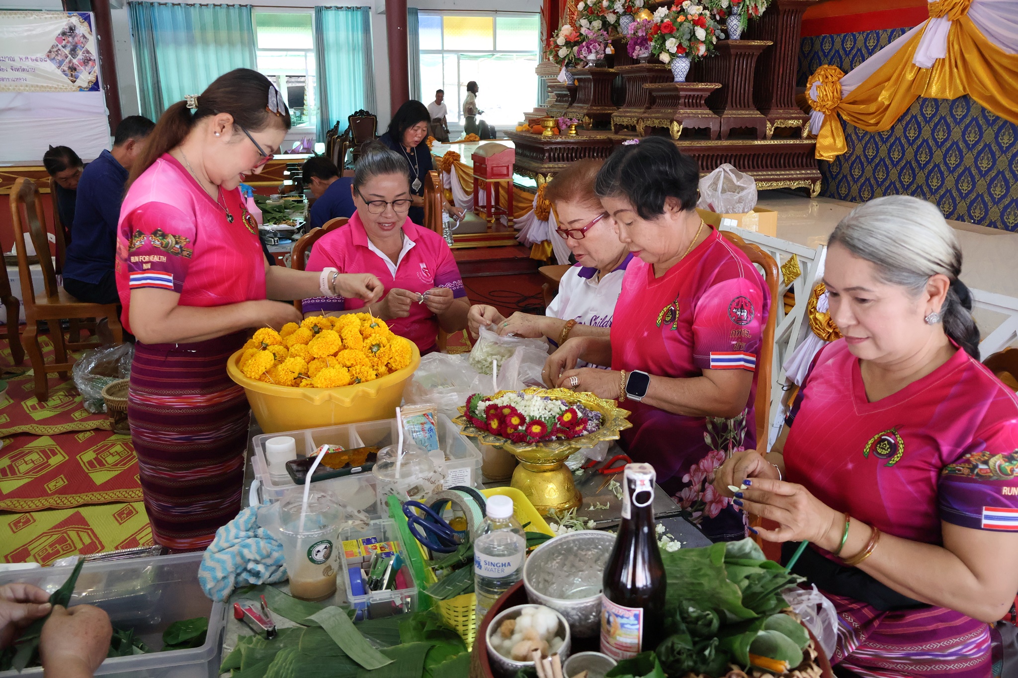 #น่านไม่เนิบ#NAN3FAST พช.น่าน จัดการประกวด “งานประดิษฐ์ใบตอง” ประเภทบายศรี 3 ชั้นโบราณ รักษามรดกทางวัฒนธรรมศิลปะแห่งศรัทธา สู่เวทีแห่งความสร้างสรรค์