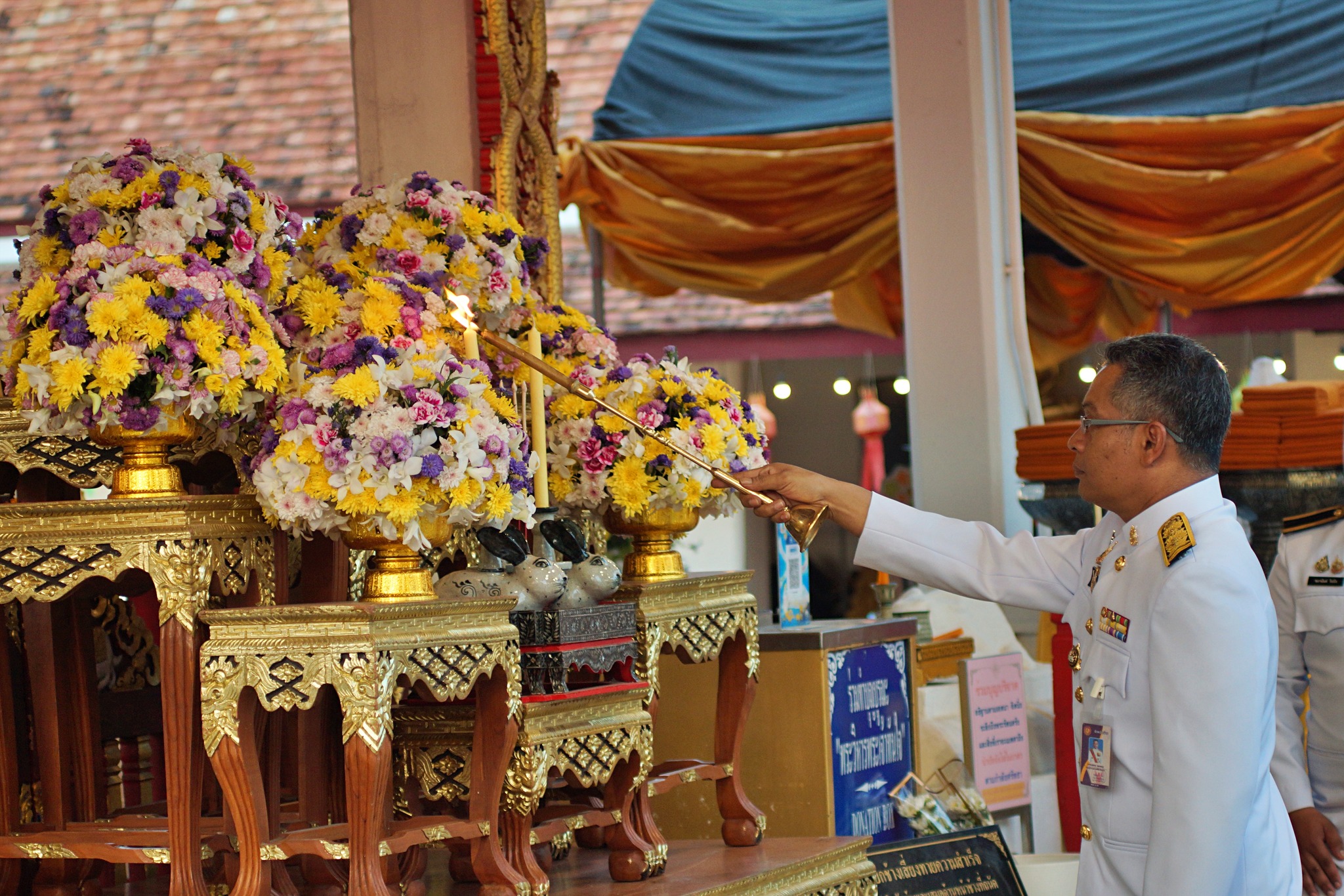 #น่านไม่เนิบ #NAN3FAST พช.น่าน ร่วมพิธีถวายน้ำสรงพระราชทาน และถวายผ้าไตรพระราชทาน งานประเพณีหกเป็งนมัสการพระมหาธาตุเจ้าภูเพียงแช่แห้ง ประจำปี 2568