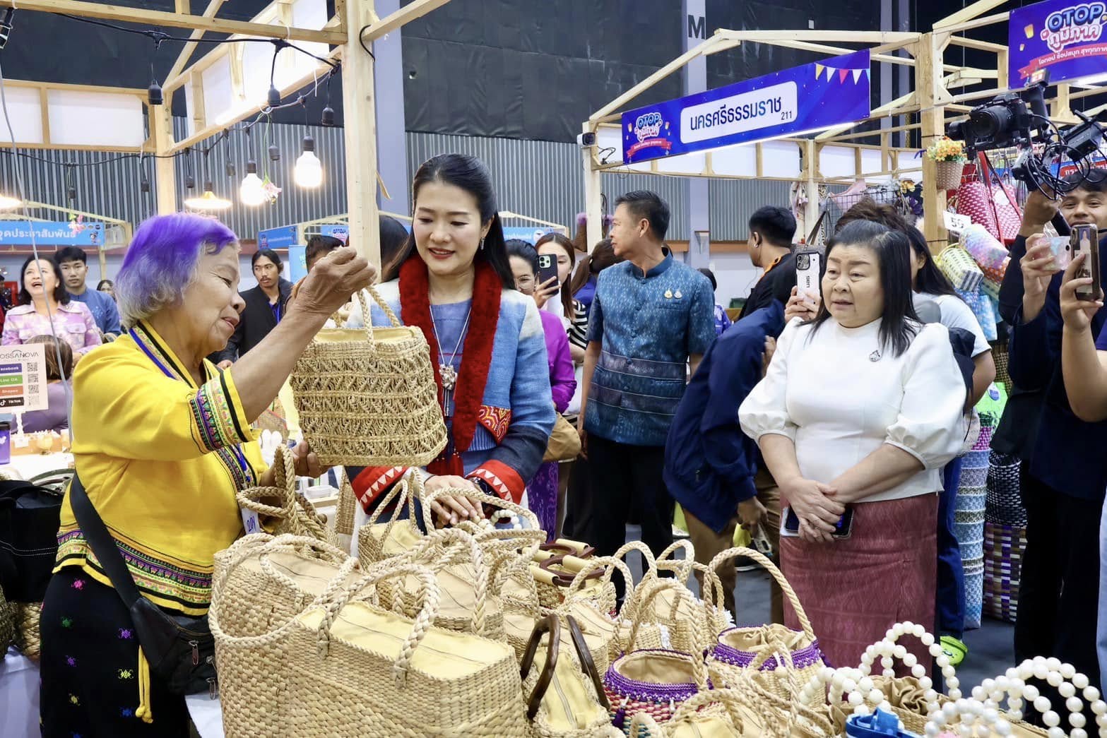 #น่านไม่เนิบ #NAN3FAST พช.น่าน นำสินค้า OTOP น่าน โชว์ศักยภาพ สร้างรายได้สู่ชุมชน ในงาน OTOP ภูมิภาค 2568 จังหวัดเชียงใหม่