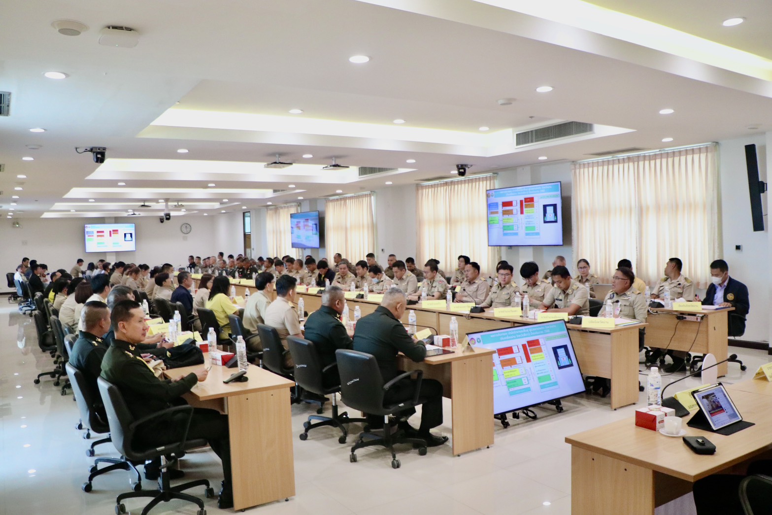 #น่านไม่เนิบ #NAN3FAST พช.น่าน ร่วมประชุมคณะกรรมการศูนย์อำนวยการป้องกันและปราบปรามยาเสพติด ประจำเดือนมีนาคม 2568