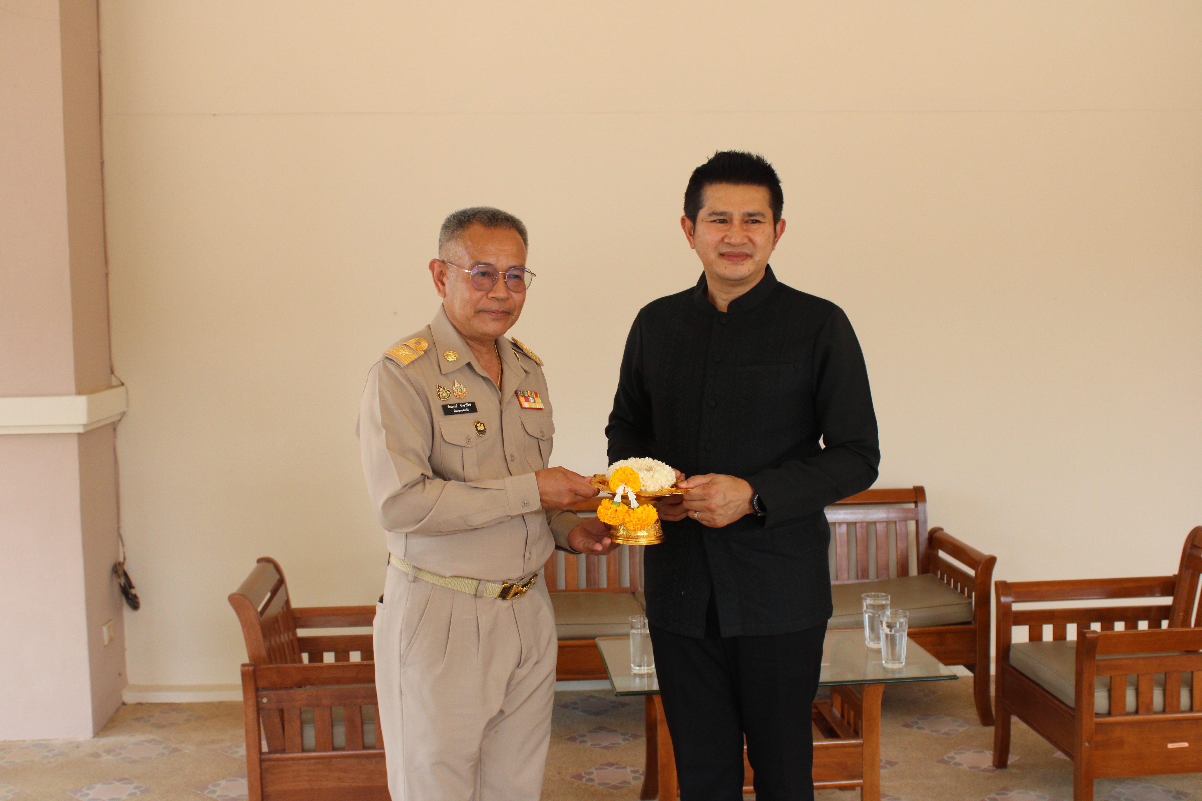 #น่านไม่เนิบ #NAN3FAST พช.น่าน ต้อนรับ นายชัยณรงค์ รักษารัตน์ เข้ารับตำแหน่งพัฒนาการจังหวัดน่าน พร้อมเข้าพบผู้บริหารจังหวัดเพื่อรายงานตัว