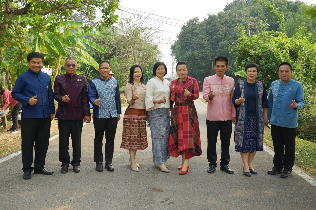 #น่านไม่เนิบ #NAN3FAST พช.น่าน ประชุมมอบนโยบายและแนวทางการดำเนินงานพัฒนาชุมชน ประจำปีงบประมาณ พ.ศ. 2568 ณ ศูนย์ศึกษาและพัฒนาชุมชนลำปาง