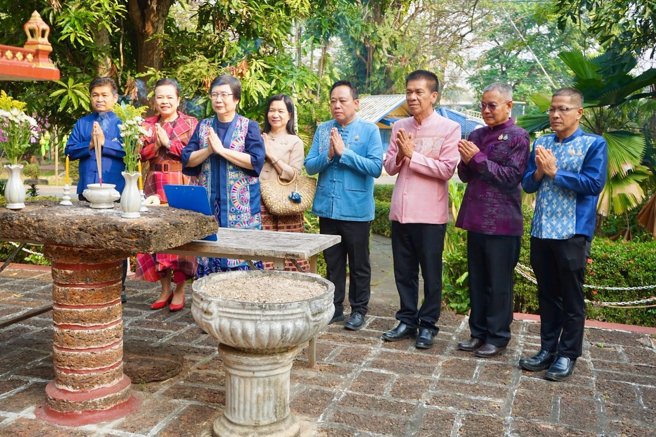 #น่านไม่เนิบ #NAN3FAST พช.น่าน ประชุมมอบนโยบายและแนวทางการดำเนินงานพัฒนาชุมชน ประจำปีงบประมาณ พ.ศ. 2568 ณ ศูนย์ศึกษาและพัฒนาชุมชนลำปาง