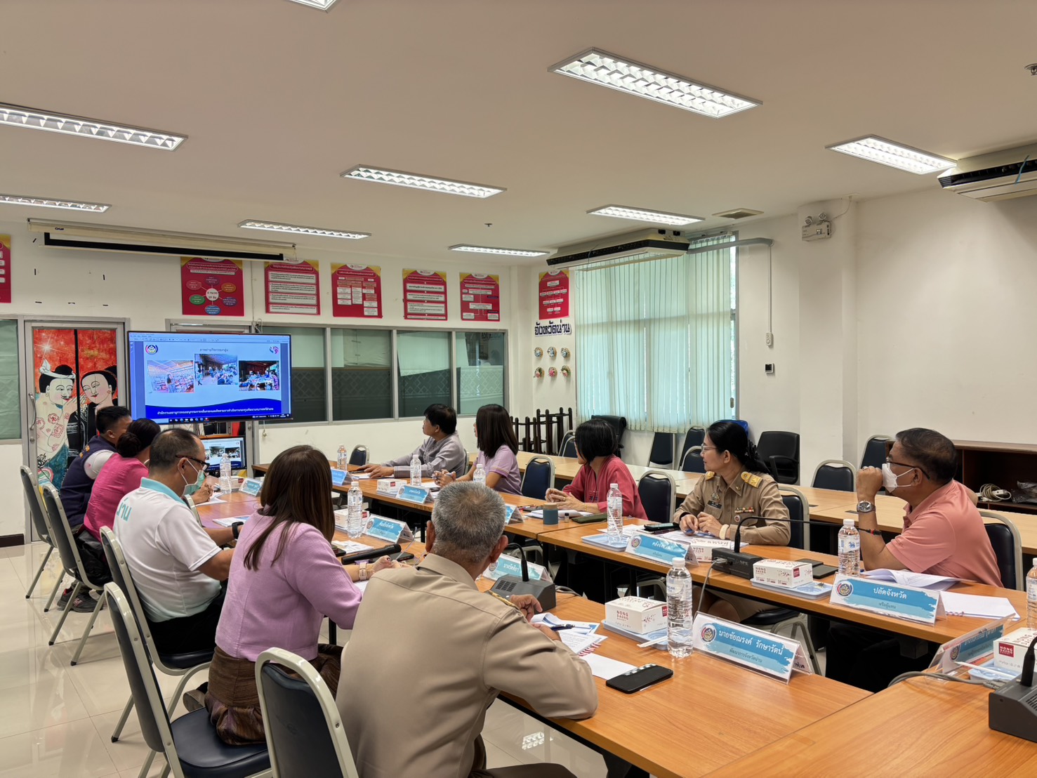 #น่านไม่เนิบ #NAN3FAST พช.น่าน จัดประชุมคณะอนุกรรมการบริหารกองทุนพัฒนาบทบาทสตรีระดับจังหวัด ครั้งที่ 3/2568 ติดตามความคืบหน้าการดำเนินงานกองทุนฯ