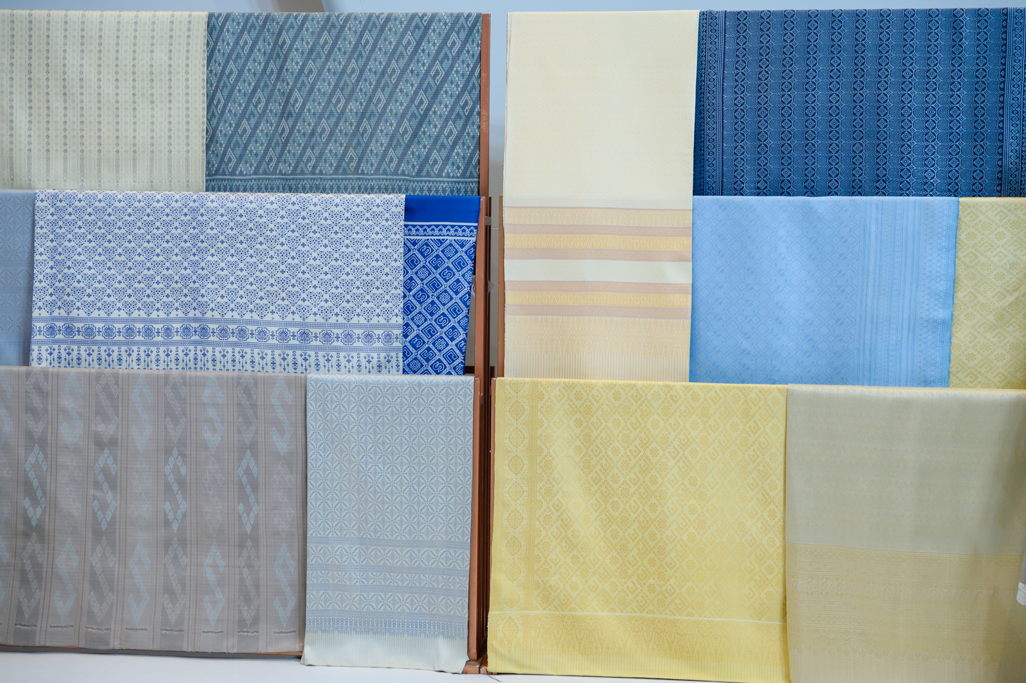 #น่านไม่เนิบ #NAN3FAST จังหวัดน่าน ร่วมพิธีมอบลายผ้าพระราชทาน “ผ้าลายสิริราชพัสตราภรณ์” สืบสานภูมิปัญญาท้องถิ่นสู่สากล