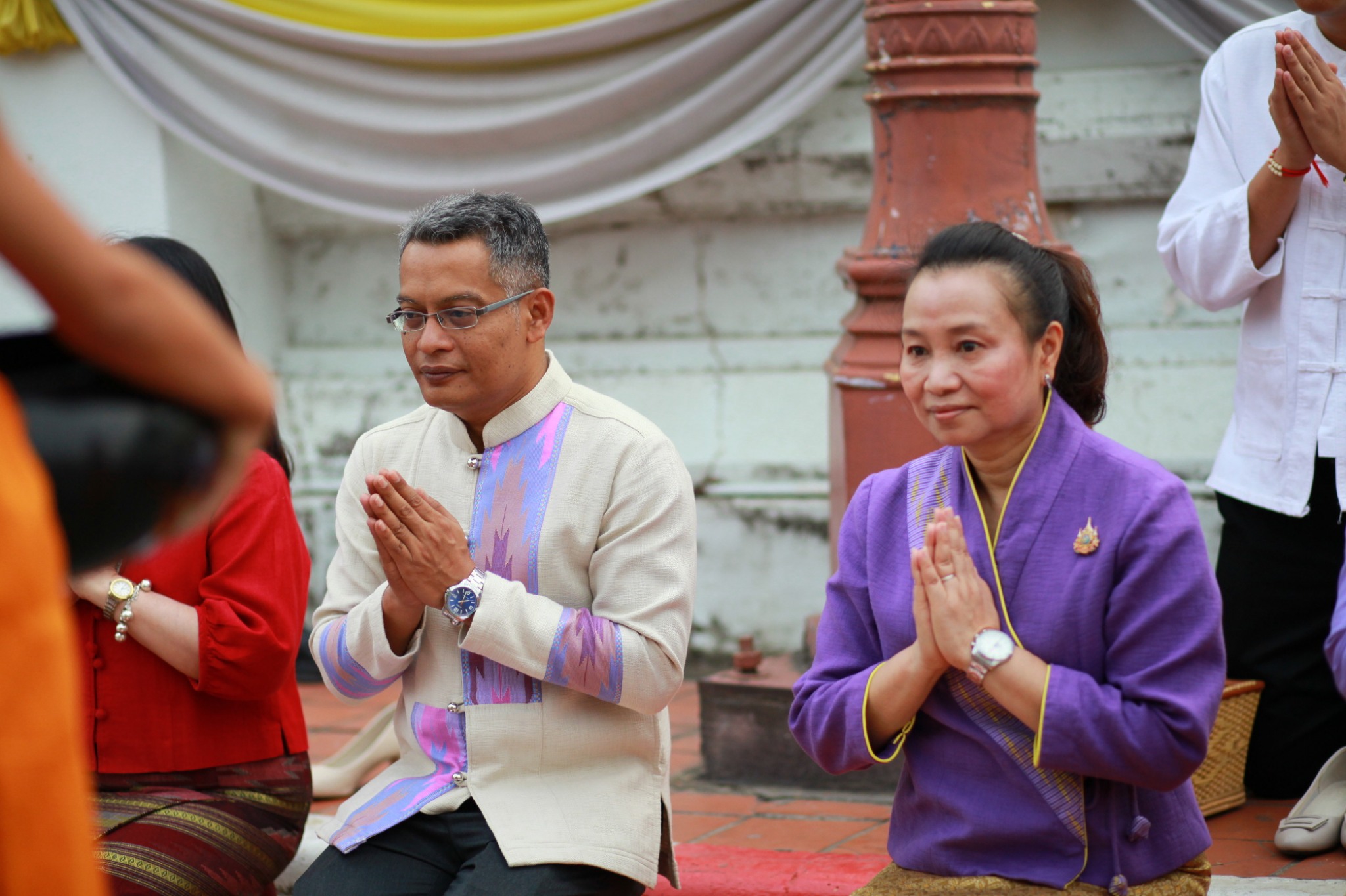 #น่านไม่เนิบ#NAN3FAST พัฒนาชุมชนน่าน ร่วมกิจกรรม “ตักบาตรเติมบุญ” หน้าคุ้มหลวงนครน่าน ขับเคลื่อนเมืองเก่าสู่มรดกโลก