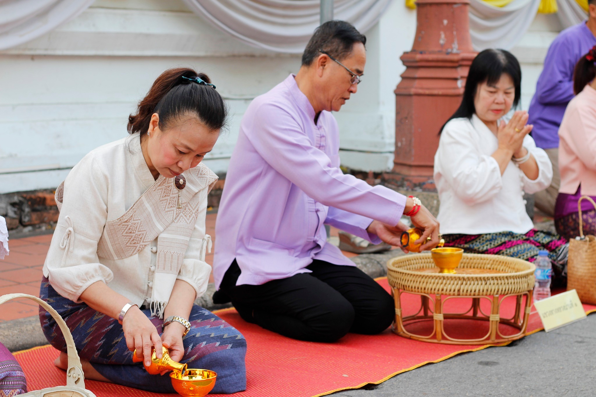 #น่านไม่เนิบ #NAN3FAST พัฒนาชุมชนจังหวัดน่าน ร่วมกิจกรรม “ตักบาตรเติมบุญ หน้าคุ้มหลวงนครน่าน” ส่งเสริมเมืองเก่าสู่มรดกโลก