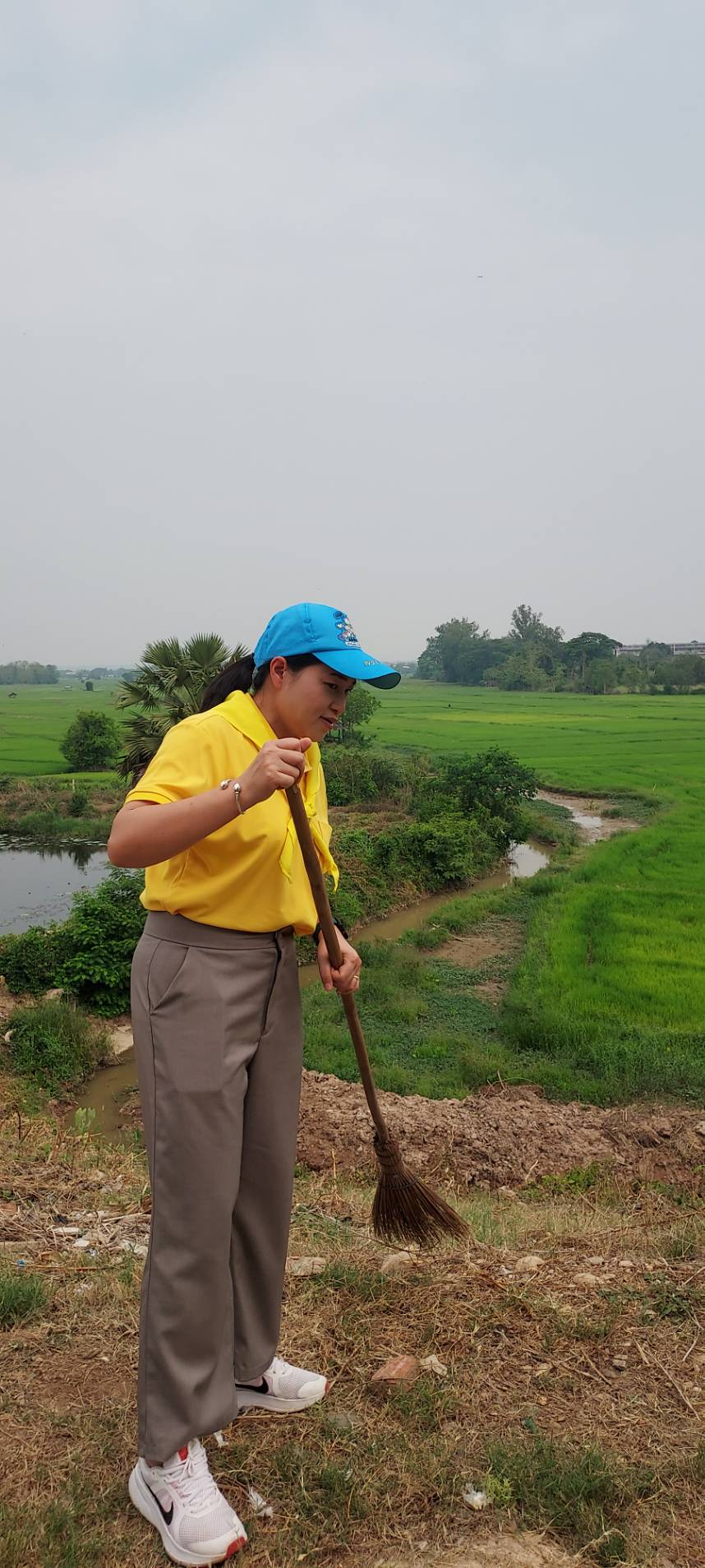 #น่านไม่เนิบ#NAN3FAST พช.น่าน ร่วมกิจกรรมจิตอาสาบำเพ็ญสาธารณประโยชน์ เนื่องในวันข้าราชการพลเรือน ประจำปี 2568