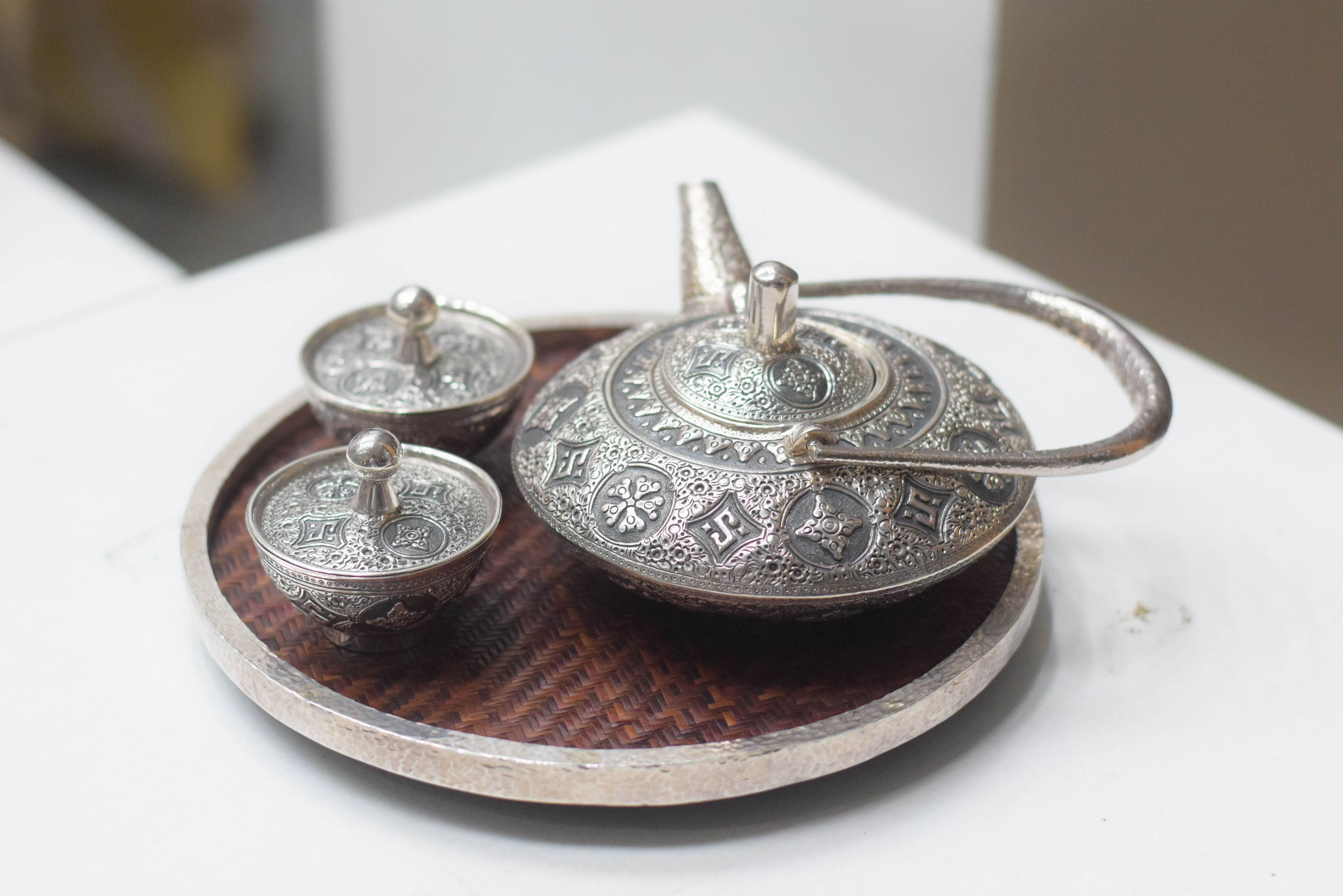 #น่านไม่เนิบ #NAN3FAST จังหวัดน่าน จัดพิธีมอบแบบลายผ้าพระราชทาน “ผ้าลายสิริราชพัสตราภรณ์” สืบสานและส่งเสริมภูมิปัญญาผ้าไทย ยกระดับหัตถศิลป์ไทยสู่มาตรฐานสากล ตามแนวพระดำริของสมเด็จพระเจ้าลูกเธอ เจ้าฟ้าสิริวัณณวรี นารีรัตนราชกัญญา