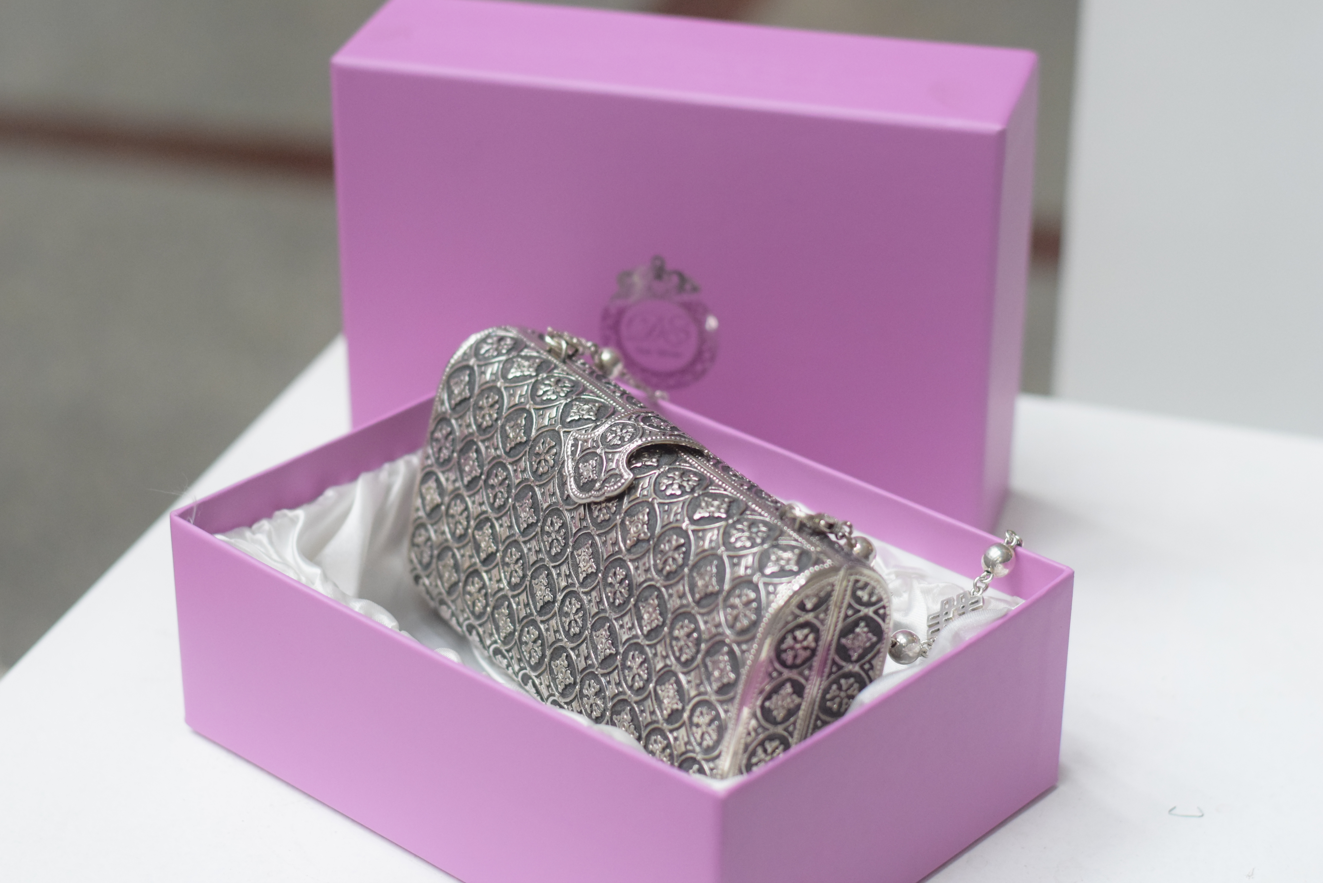 #น่านไม่เนิบ #NAN3FAST จังหวัดน่าน จัดพิธีมอบแบบลายผ้าพระราชทาน “ผ้าลายสิริราชพัสตราภรณ์” สืบสานและส่งเสริมภูมิปัญญาผ้าไทย ยกระดับหัตถศิลป์ไทยสู่มาตรฐานสากล ตามแนวพระดำริของสมเด็จพระเจ้าลูกเธอ เจ้าฟ้าสิริวัณณวรี นารีรัตนราชกัญญา