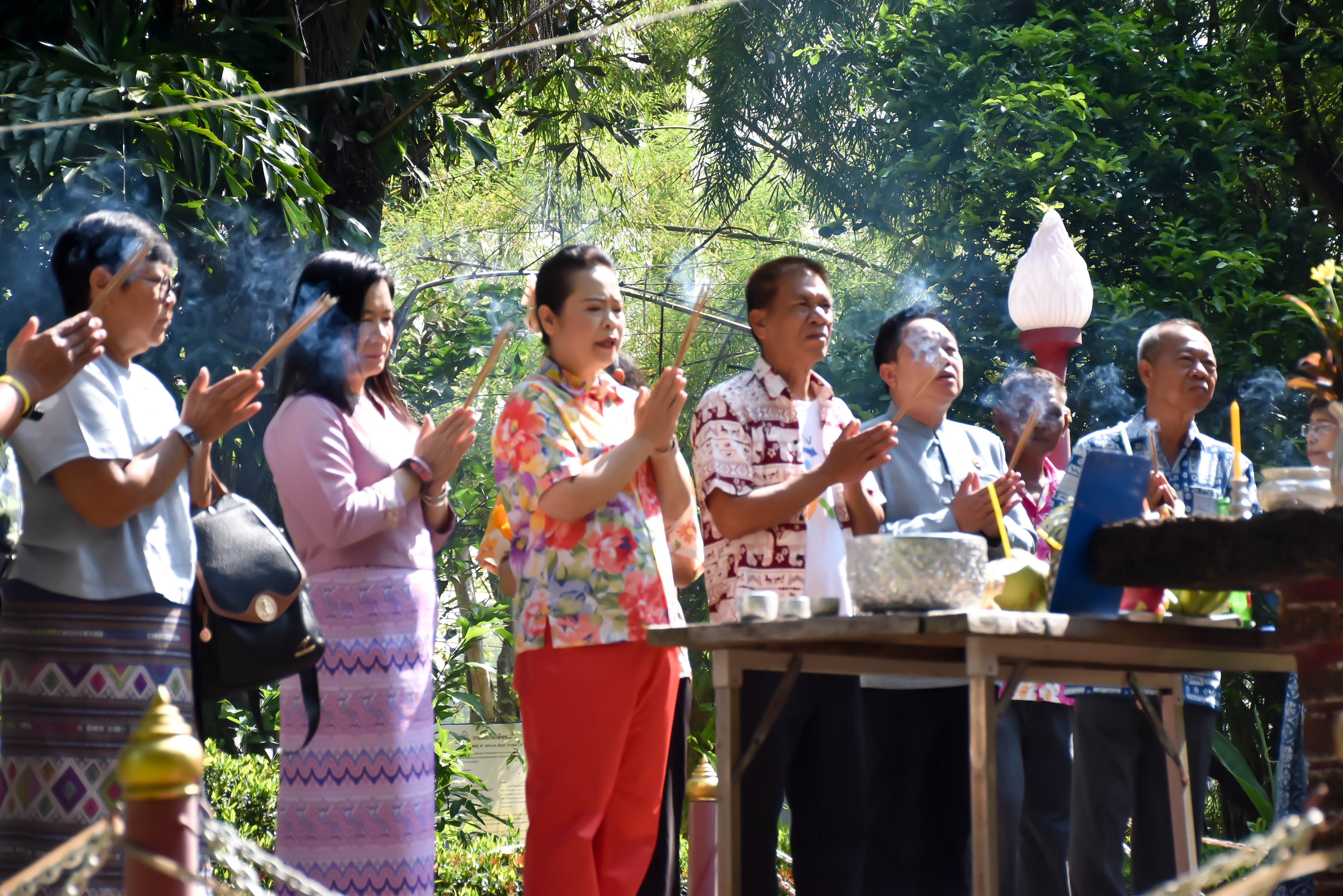 #น่านไม่เนิบ#NAN3FAST พช.น่าน ร่วมรดน้ำดำหัวข้าราชการบำนาญ และผู้ตรวจราชการกรมฯ สืบสานประเพณีสงกรานต์ ประจำปีงบประมาณ พ.ศ. 2568