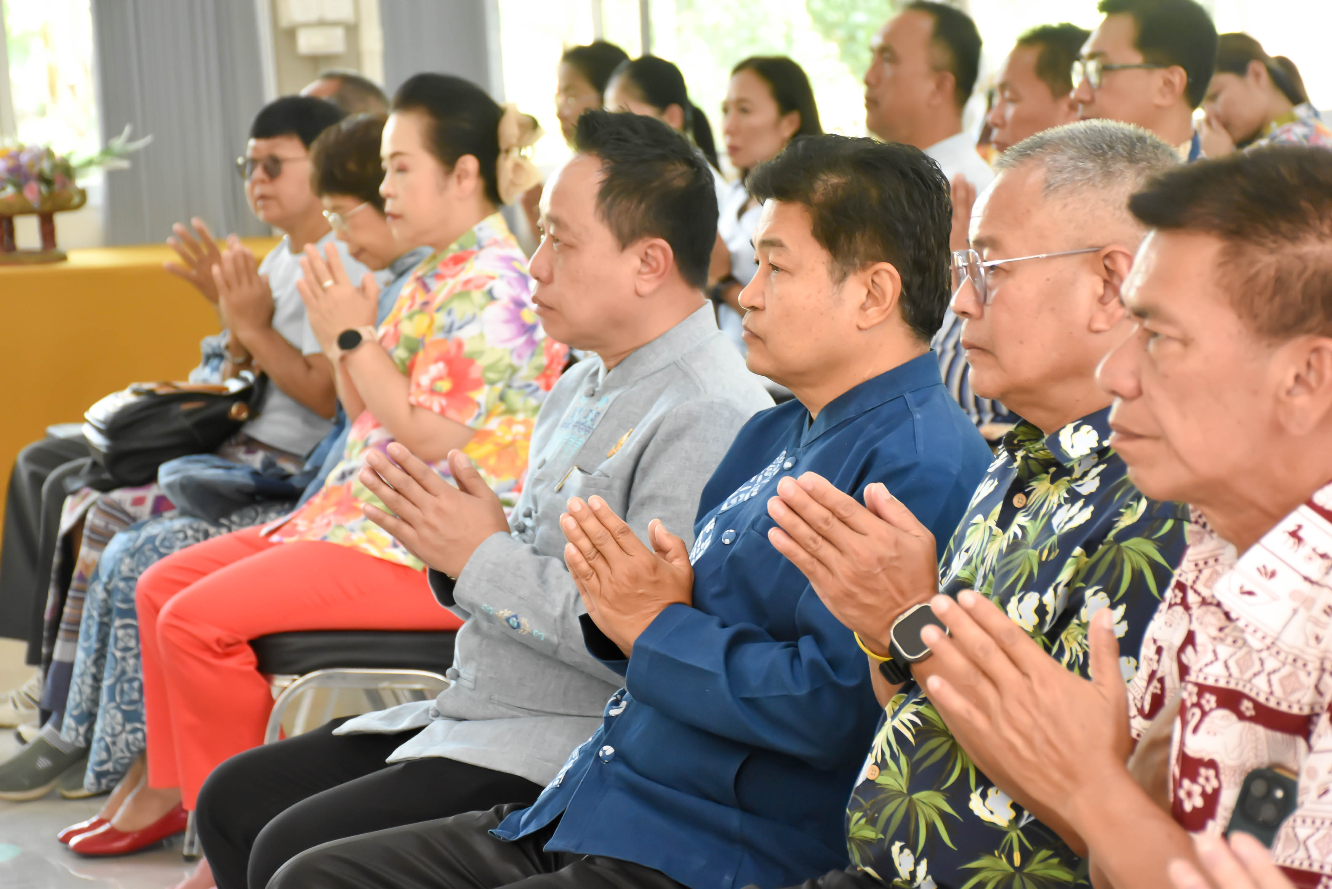 #น่านไม่เนิบ#NAN3FAST พช.น่าน ร่วมรดน้ำดำหัวข้าราชการบำนาญ และผู้ตรวจราชการกรมฯ สืบสานประเพณีสงกรานต์ ประจำปีงบประมาณ พ.ศ. 2568