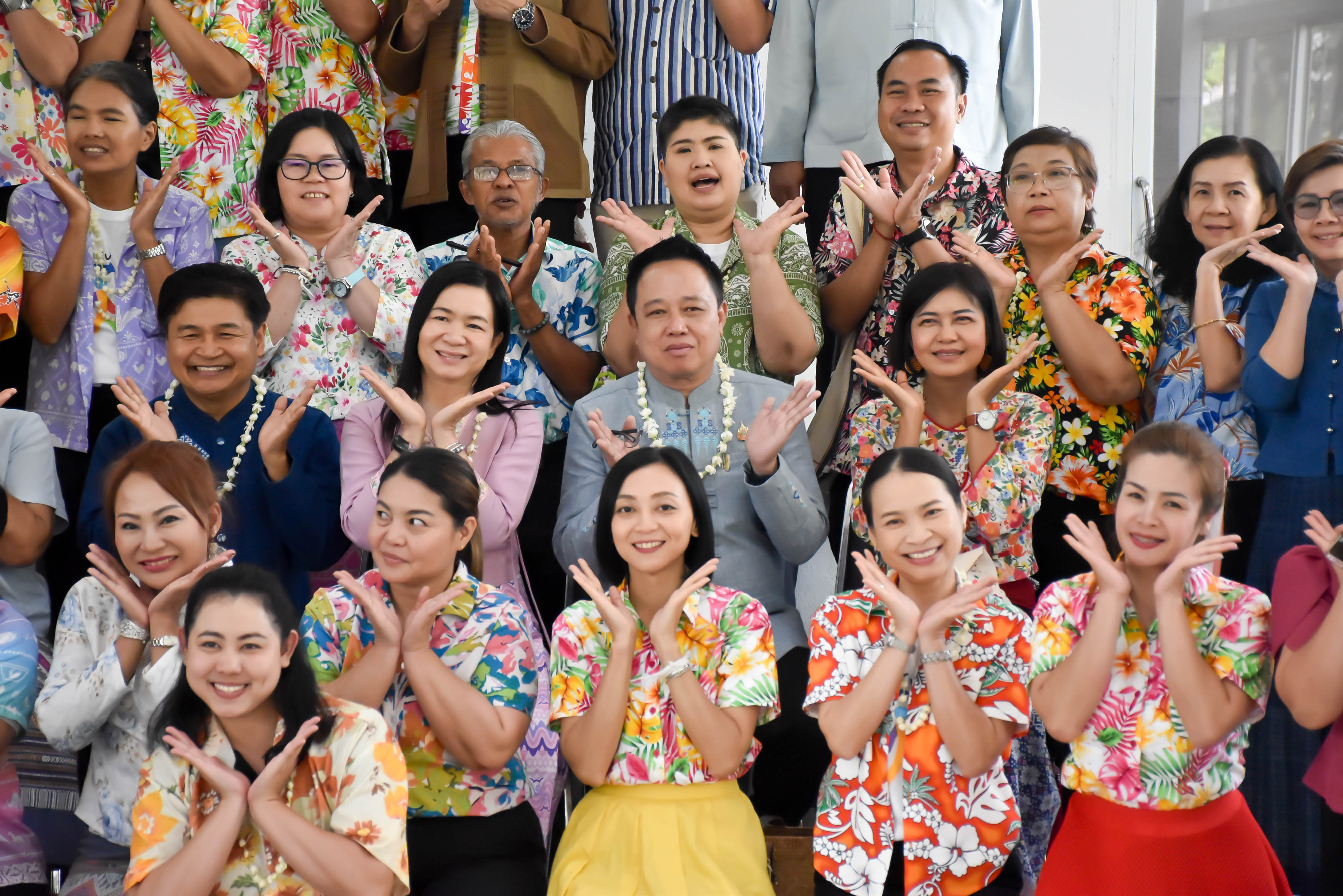 #น่านไม่เนิบ#NAN3FAST พช.น่าน ร่วมรดน้ำดำหัวข้าราชการบำนาญ และผู้ตรวจราชการกรมฯ สืบสานประเพณีสงกรานต์ ประจำปีงบประมาณ พ.ศ. 2568