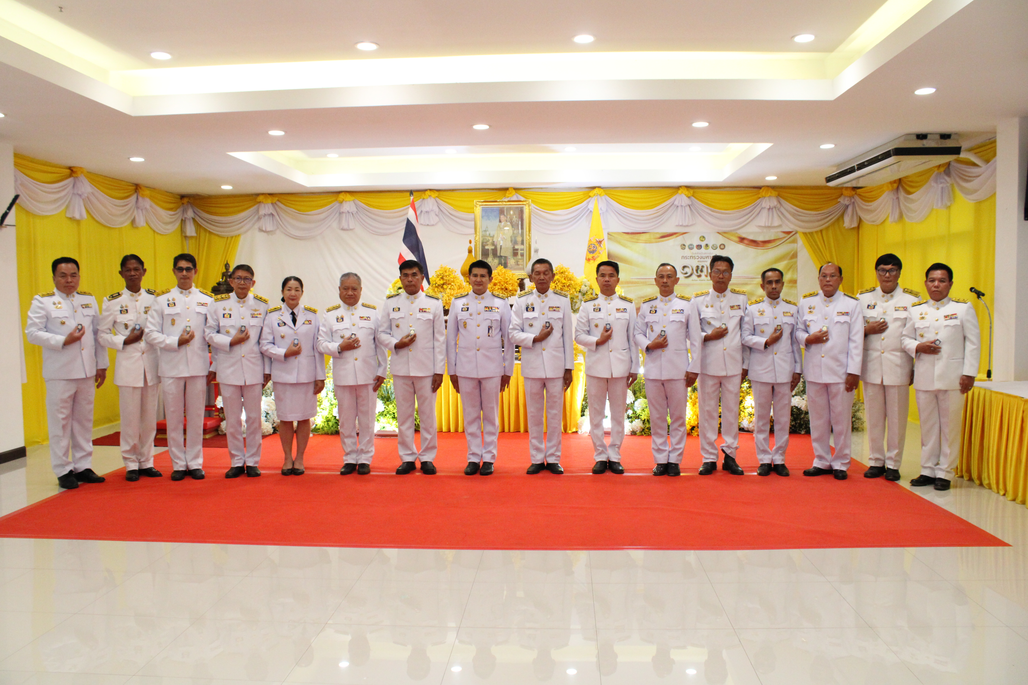 #น่านไม่เนิบ#NAN3FAST พช.น่าน ร่วมพิธีรับเหรียญที่ระลึกพระราชทาน เนื่องในวันข้าราชการพลเรือนและวันคล้ายวันสถาปนากระทรวงมหาดไทย ครบรอบ 133 ปี